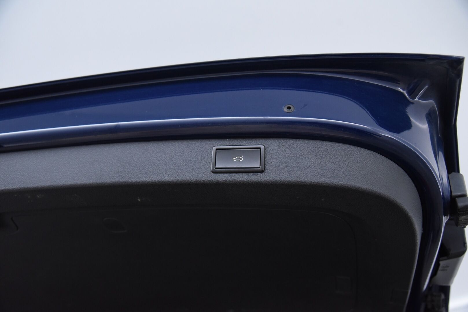 Skoda Kodiaq 2018 2,0 TDI 150 4x4 Ambition DSG Autom. / Adapt. vak. / Webasto / Vetokoukku / P-Kamera / LED / Keyless - Suomi-Auto / Lämmitettävä tuulilasi / Kaukovaloautomatiikka