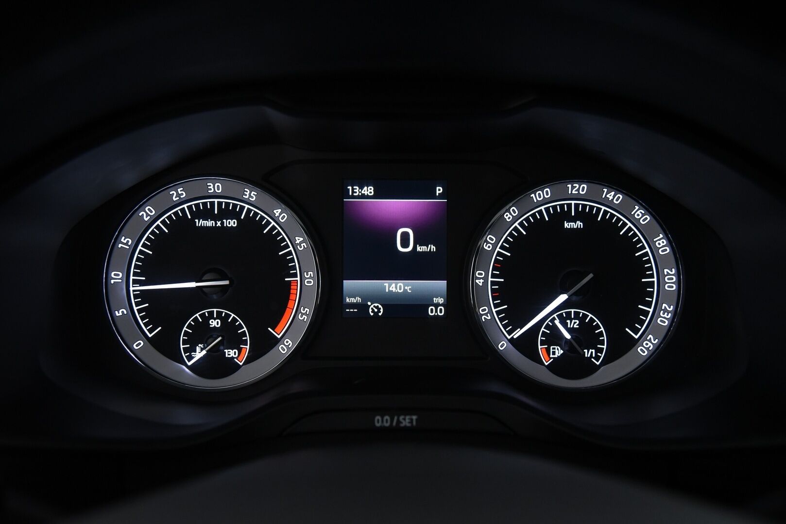 Skoda Kodiaq 2018 2,0 TDI 150 4x4 Ambition DSG Autom. / Adapt. vak. / Webasto / Vetokoukku / P-Kamera / LED / Keyless - Suomi-Auto / Lämmitettävä tuulilasi / Kaukovaloautomatiikka