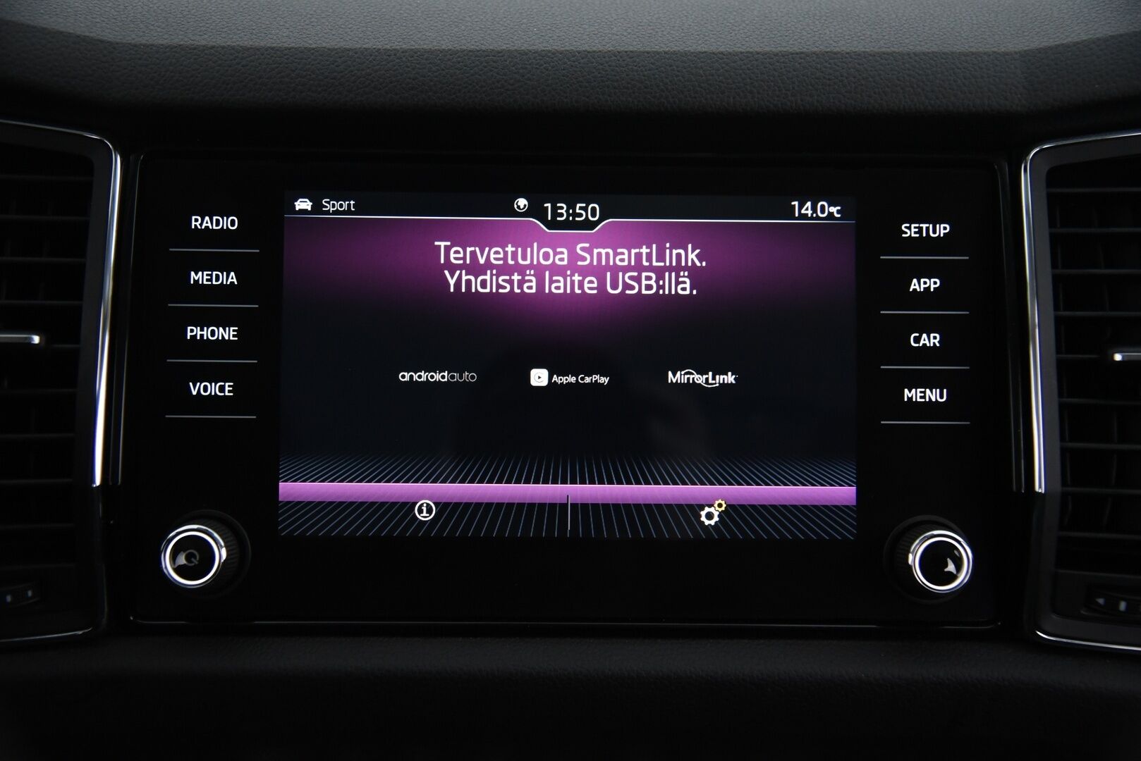 Skoda Kodiaq 2018 2,0 TDI 150 4x4 Ambition DSG Autom. / Adapt. vak. / Webasto / Vetokoukku / P-Kamera / LED / Keyless - Suomi-Auto / Lämmitettävä tuulilasi / Kaukovaloautomatiikka