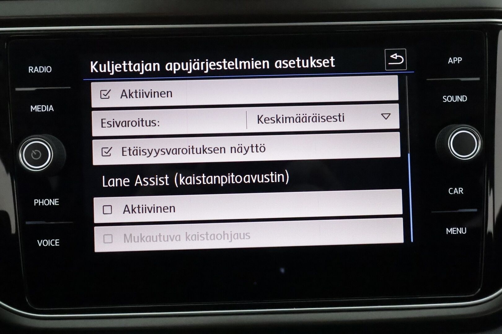 Volkswagen T-Roc 2018 Style 1,0 TSI 85 kW **Webasto / Koukku / Adapt.Vakkari / LED-valot / P.Kamera / Kaistavahti / Apple&Android** - Suomi-auto / Kahdet Renkaat