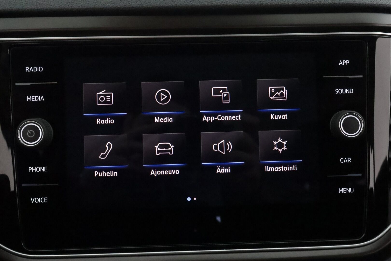 Volkswagen T-Roc 2018 Style 1,0 TSI 85 kW **Webasto / Koukku / Adapt.Vakkari / LED-valot / P.Kamera / Kaistavahti / Apple&Android** - Suomi-auto / Kahdet Renkaat