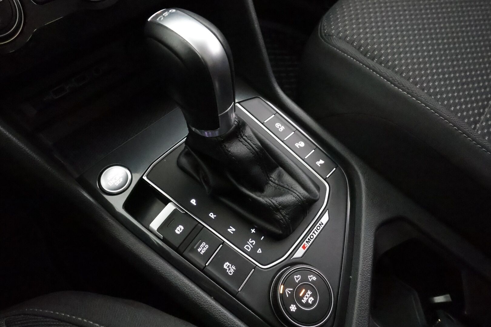 Volkswagen Tiguan Allspace 2019 Comfortline 2,0 TDI SCR 110 kW 4MOTION DSG  * ACC / P.kamera / Adapt.LED / Navi / Webasto / Koukku * - 1.Om Suomi-auto / Kahdet renkaat aluvanteilla