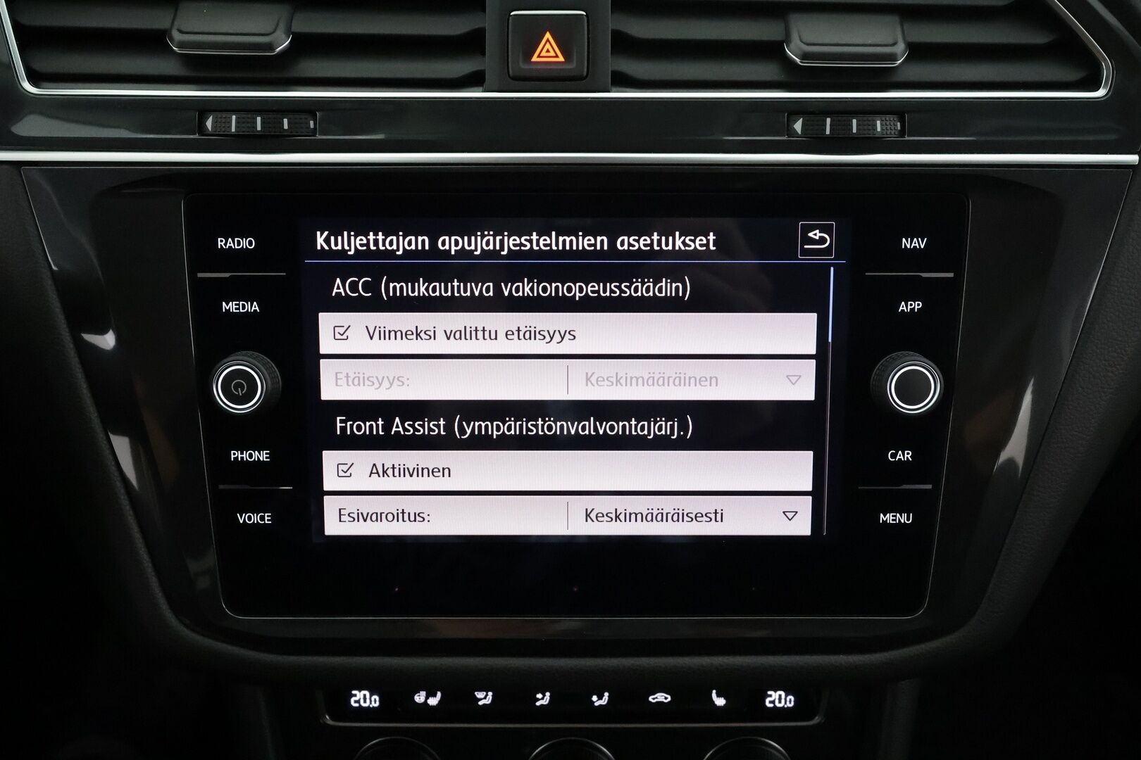Volkswagen Tiguan Allspace 2019 Comfortline 2,0 TDI SCR 110 kW 4MOTION DSG  * ACC / P.kamera / Adapt.LED / Navi / Webasto / Koukku * - 1.Om Suomi-auto / Kahdet renkaat aluvanteilla