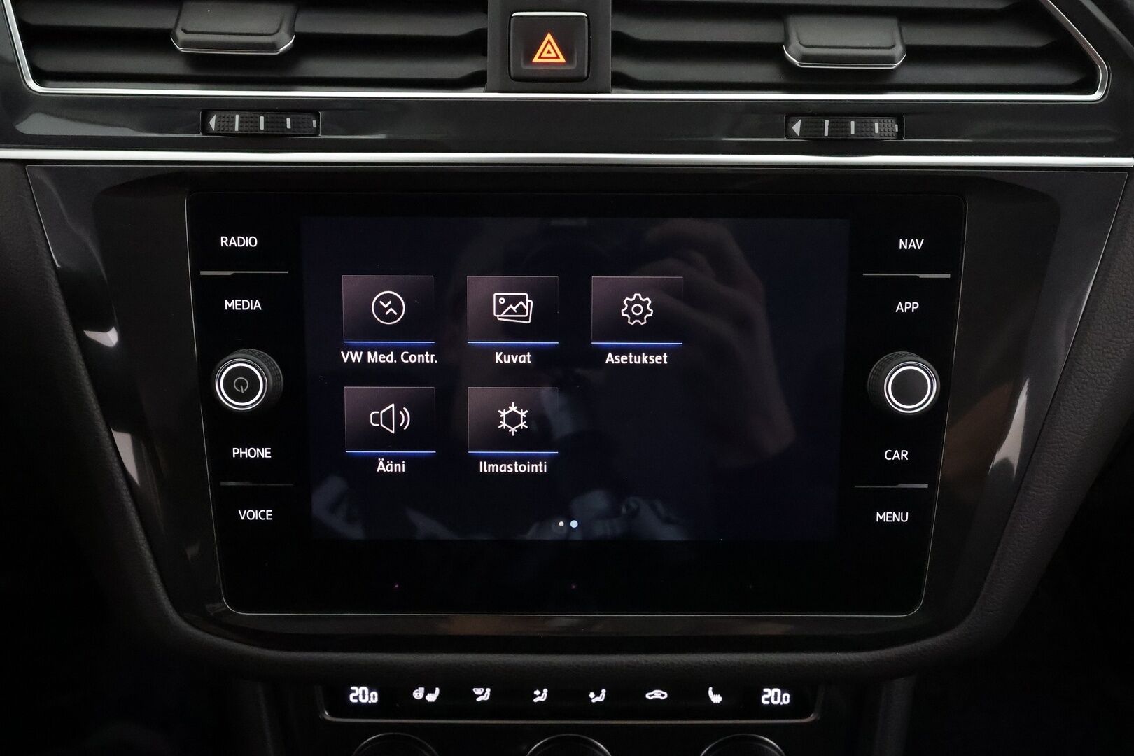 Volkswagen Tiguan Allspace 2019 Comfortline 2,0 TDI SCR 110 kW 4MOTION DSG  * ACC / P.kamera / Adapt.LED / Navi / Webasto / Koukku * - 1.Om Suomi-auto / Kahdet renkaat aluvanteilla