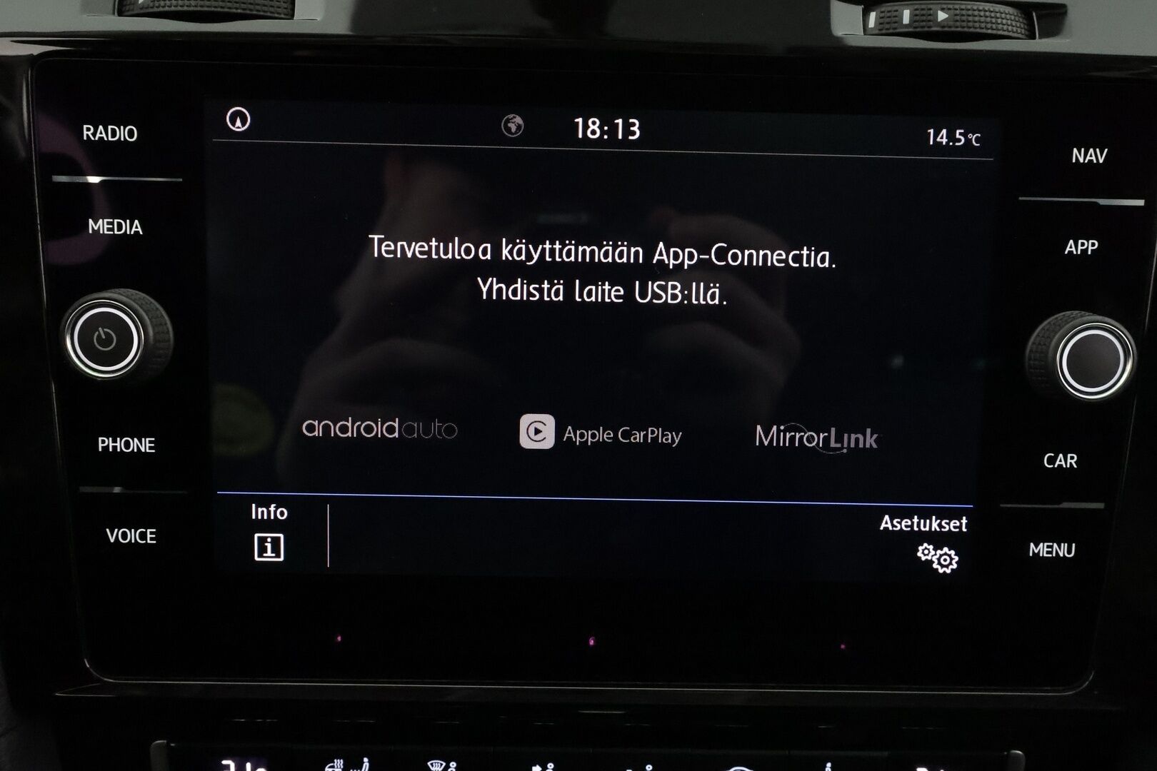 Volkswagen Golf 2018 Variant Highline 1,6 TDI 85 kW (115 hv) DSG * ACC / Webasto / LED / P.Kamera / Apple&Android / Keyless * - Suomi-auto / Kahdet Renkaat