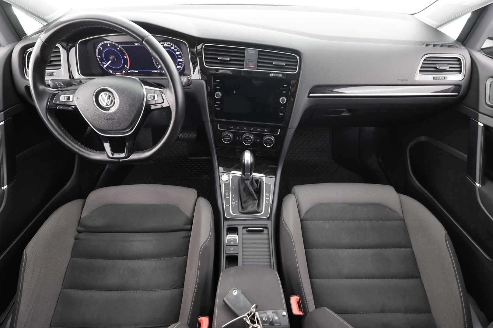 Volkswagen Golf 2018 Variant Highline 1,6 TDI 85 kW (115 hv) DSG * ACC / Webasto / LED / P.Kamera / Apple&Android / Keyless * - Suomi-auto / Kahdet Renkaat