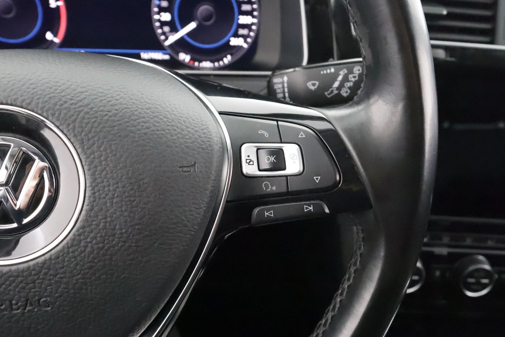 Volkswagen Golf 2018 Variant Highline 1,6 TDI 85 kW (115 hv) DSG * ACC / Webasto / LED / P.Kamera / Apple&Android / Keyless * - Suomi-auto / Kahdet Renkaat