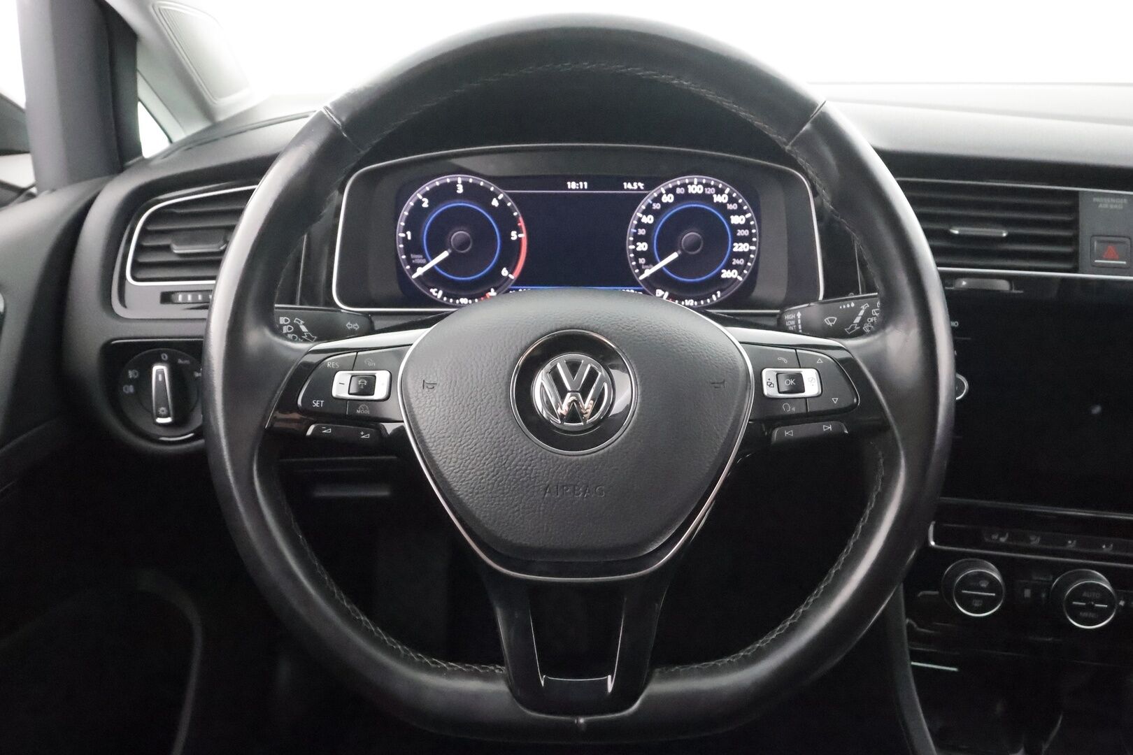 Volkswagen Golf 2018 Variant Highline 1,6 TDI 85 kW (115 hv) DSG * ACC / Webasto / LED / P.Kamera / Apple&Android / Keyless * - Suomi-auto / Kahdet Renkaat