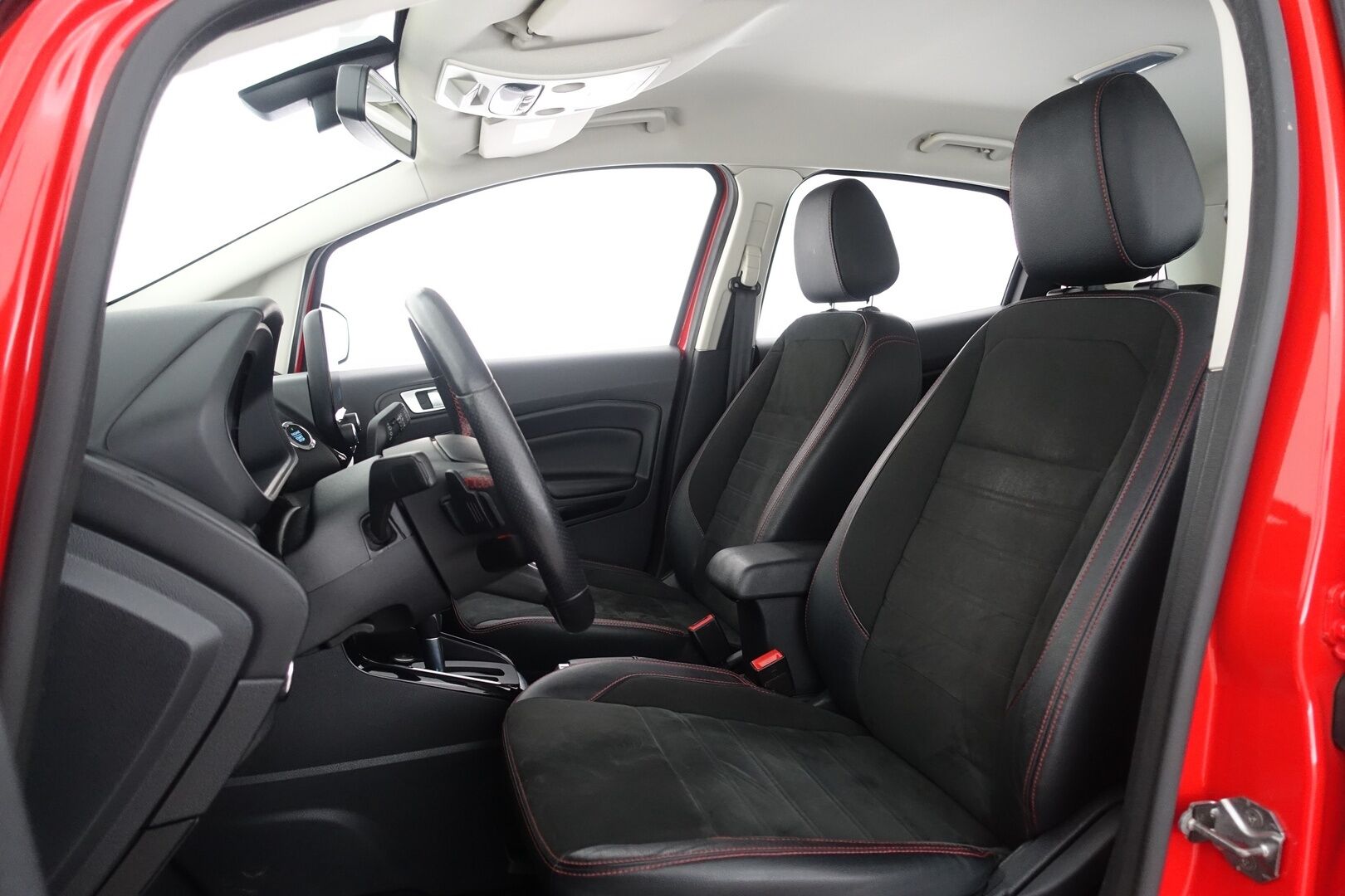 Ford Ecosport 2019 1,0 EcoBoost 125hv A6 ST-Line 5-ovinen - | Lohko & Sisäp. | Lämm. Tuulilasi | Nahka/Alcantara | Tutkat | Vakkari | 2-OM Suomiauto | Jakopää juuri tehty! | AppleCarPlay | Ratinlämmitin |