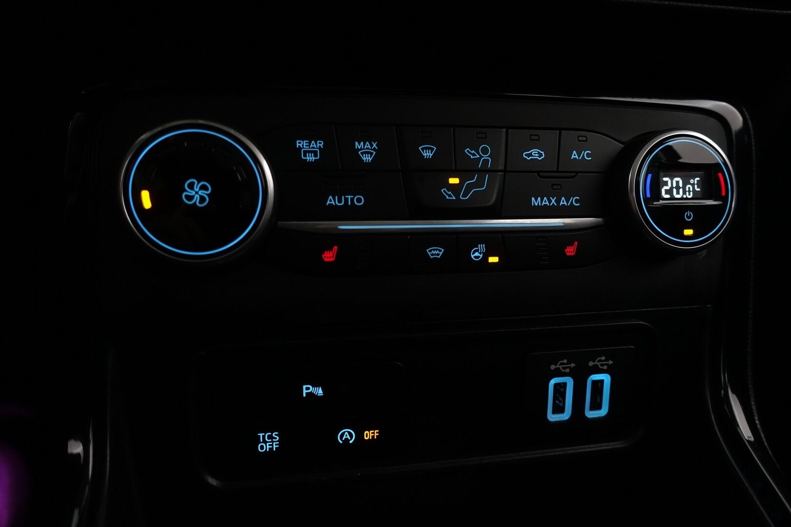 Ford Ecosport 2019 1,0 EcoBoost 125hv A6 ST-Line 5-ovinen - | Lohko & Sisäp. | Lämm. Tuulilasi | Nahka/Alcantara | Tutkat | Vakkari | 2-OM Suomiauto | Jakopää juuri tehty! | AppleCarPlay | Ratinlämmitin |