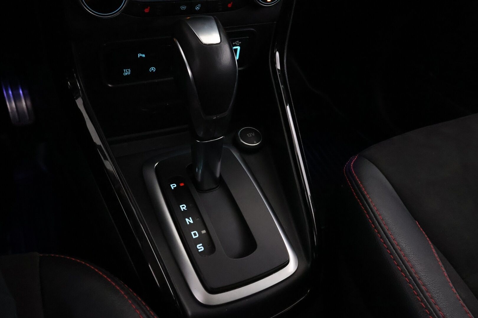 Ford Ecosport 2019 1,0 EcoBoost 125hv A6 ST-Line 5-ovinen * Nahka-Alcantara / Lämpölasi / Lohko&Sisäpistoke / Vakkari / Peruutustutkat - 2OM Suomiauto / Jakopää juuri tehty! - HULLUT BLACKWEEK JATKOT - KORKOTARJOUS 2,49%