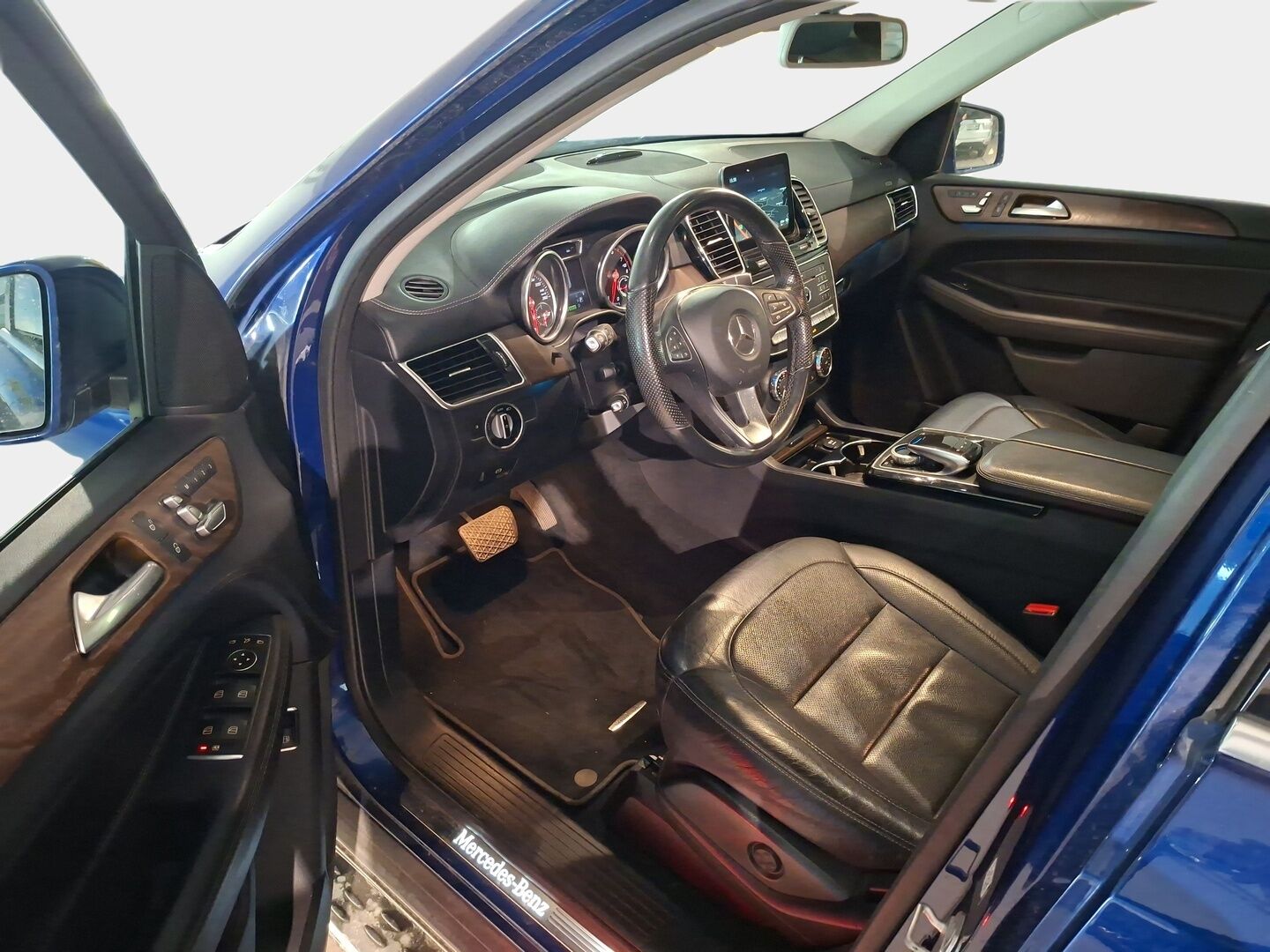 Mercedes-Benz GLE 2017 500 e 4Matic - | DTR+Q | Ilmastoidut ja lämmitetyt muistinahat | Panorama | Koukku | Navi | 360-kamera |