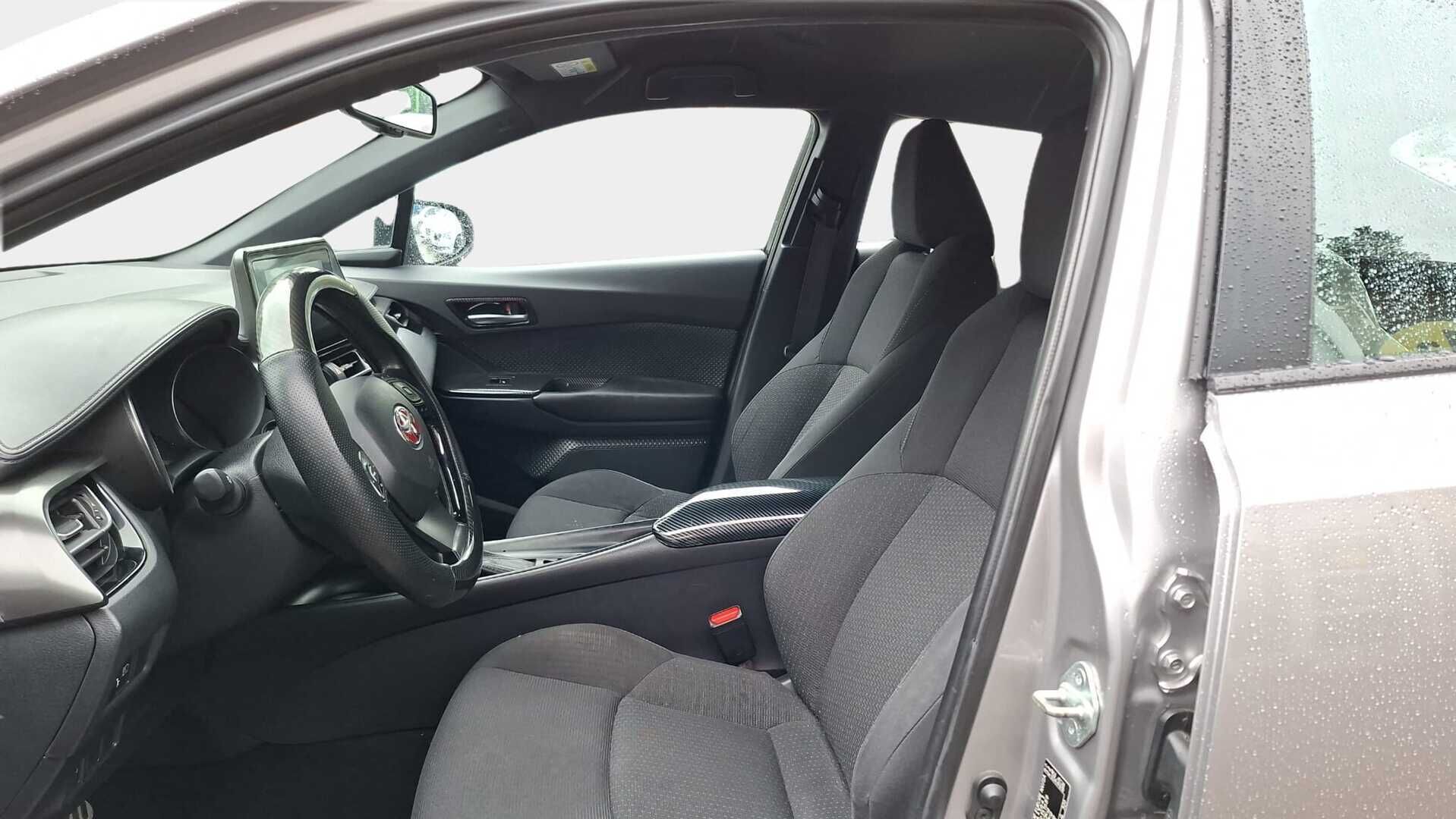 Toyota C-HR 2018 1,8 Hybrid Active - Suomi-auto / Vakionopeudensäädin nopeudenrajottimella / Peruutuskamera*