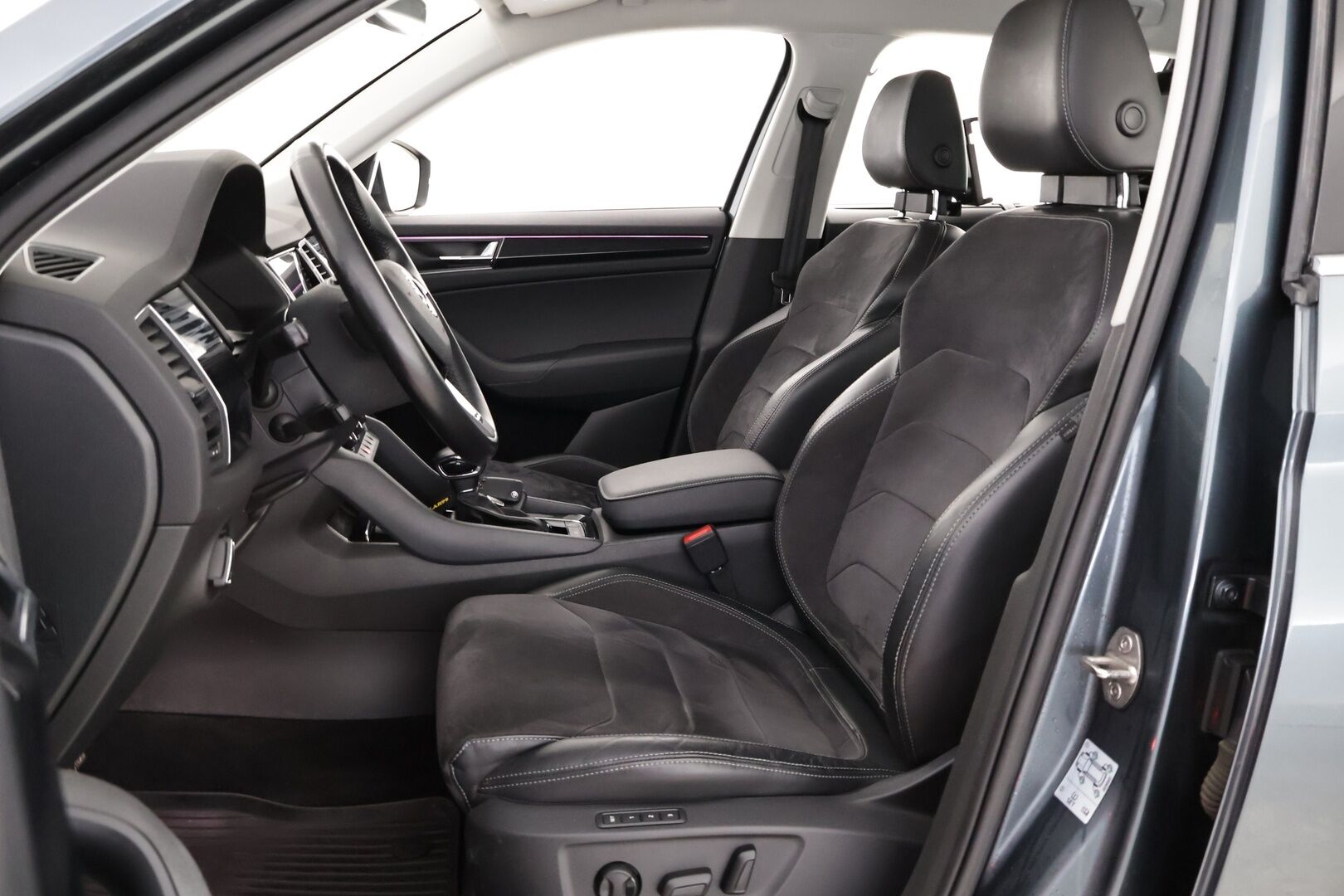 Skoda Kodiaq 2018 2,0 TDI 150 Style DSG Autom. - Webasto | Canton | Adapt.vakkari | Nahka-Alcantarat muistilla | Lämm.tuulilasi | Ratinlämmitin | Keyless | Sähköluukku | Juuri saapunut!