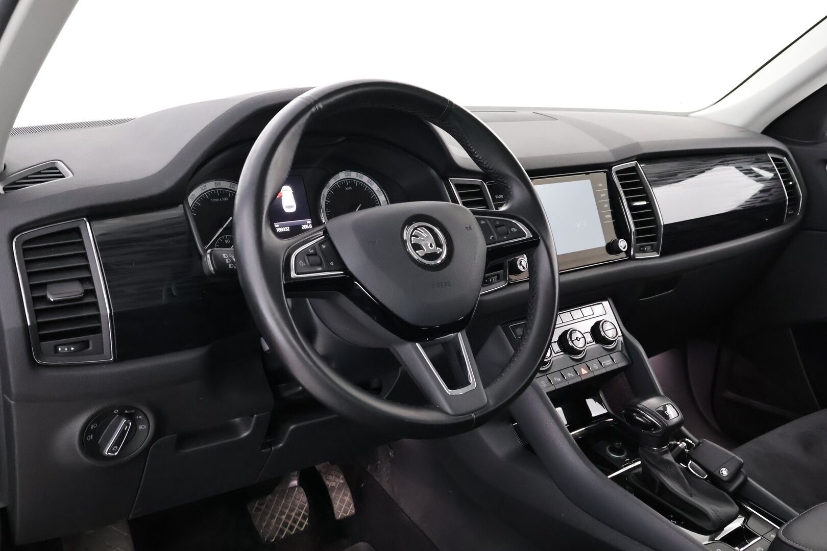 Skoda Kodiaq 2018 2,0 TDI 150 Style DSG Autom. - Webasto | Canton | Adapt.vakkari | Nahka-Alcantarat muistilla | Lämm.tuulilasi | Ratinlämmitin | Keyless | Sähköluukku | Juuri saapunut!