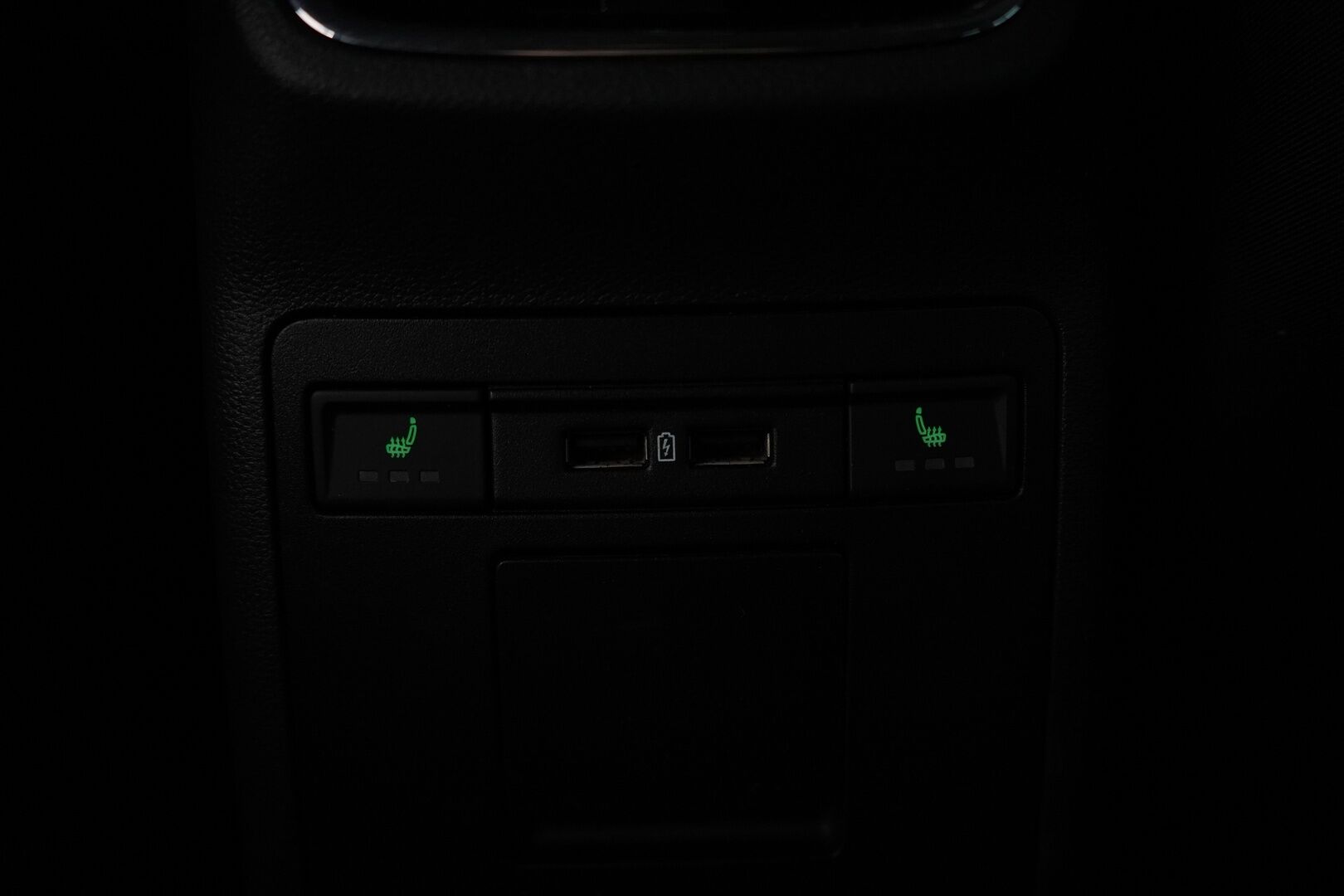 Skoda Octavia 2018 2.0 TDI Combi 184 4x4 RS DSG Aut *Webasto + kauko / ACC / Koukku / Kamera / Keyless / Blis / Sähkökontti / Tutkat* - Suomi-auto / Kahdet renkaat alumiinivantein / Juuri huollettu / Jakopää 2024 / Seuraava katsastus vasta 5/27