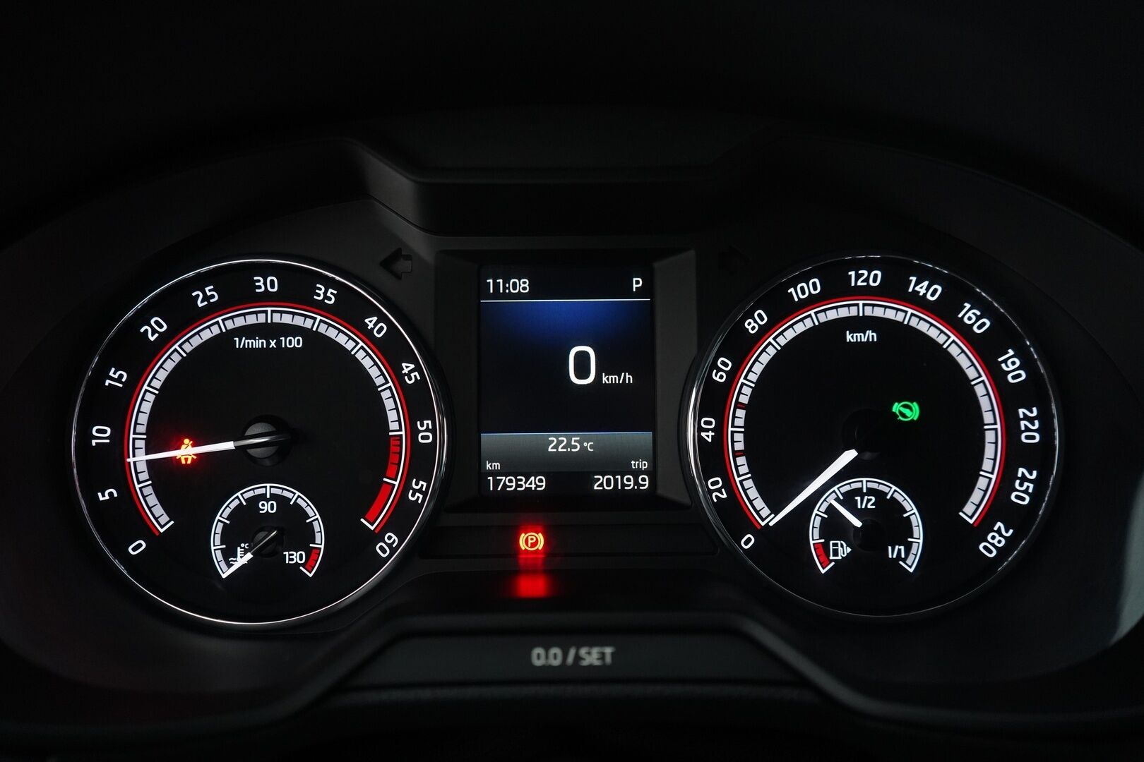Skoda Octavia 2018 2.0 TDI Combi 184 4x4 RS DSG Aut *Webasto + kauko / ACC / Koukku / Kamera / Keyless / Blis / Sähkökontti / Tutkat* - Suomi-auto / Kahdet renkaat alumiinivantein / Juuri huollettu / Jakopää 2024 / Seuraava katsastus vasta 5/27