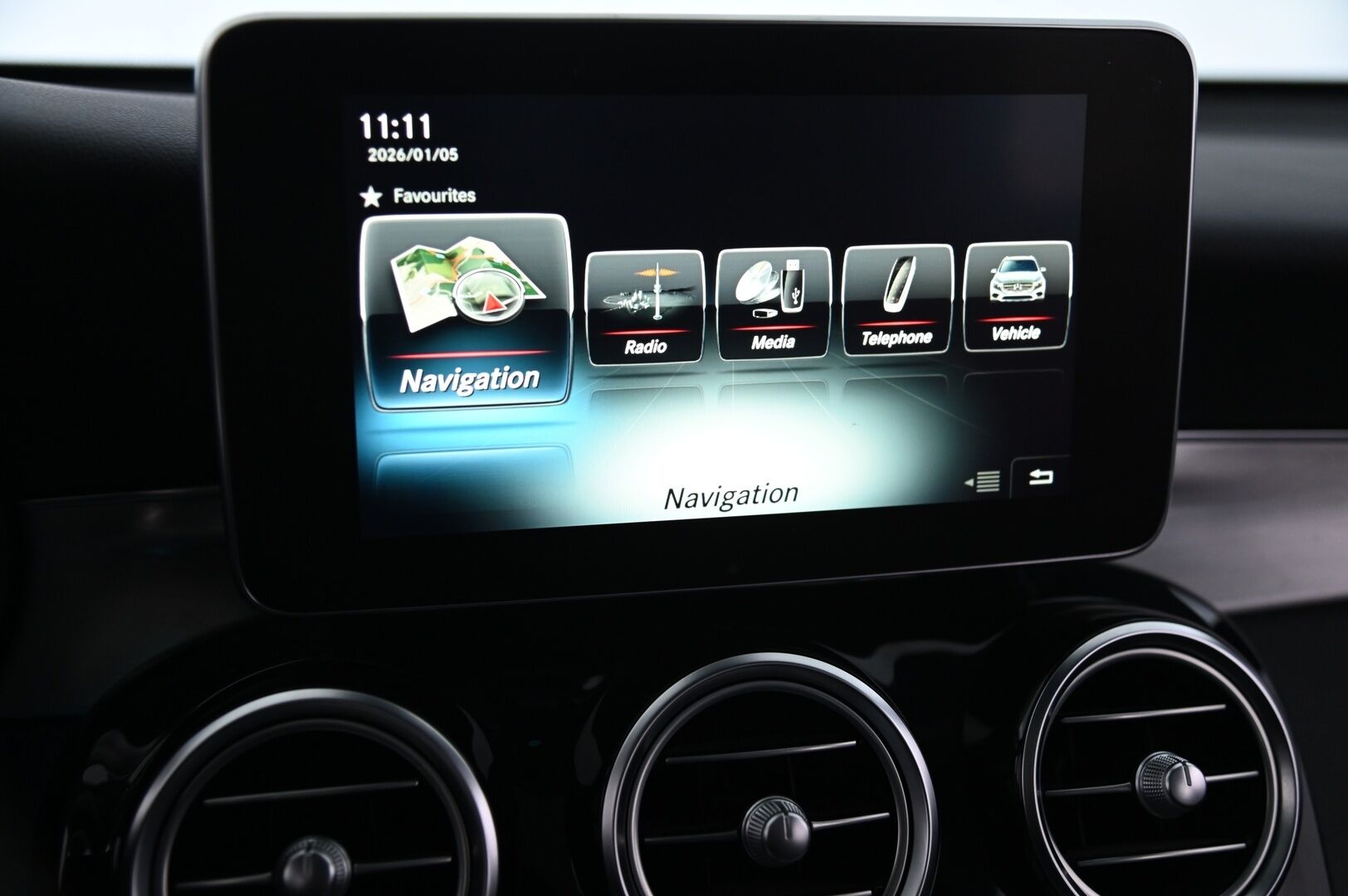 Mercedes-Benz GLC 2018 350 e 4Matic A Premium Business AMG * Panorama / P.kamera / IHC+ / Vetokoukku / Navi / Sporttipenkit * - AMG paketilla / kaksilla aluvanteilla!