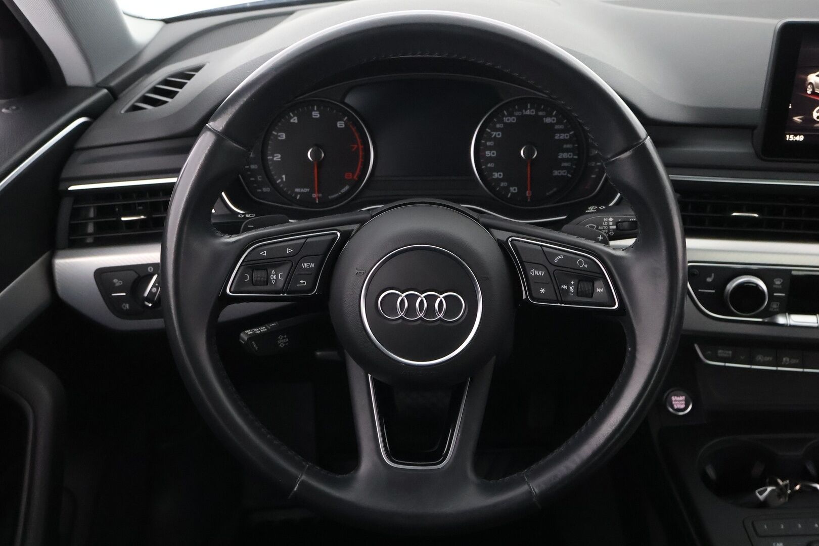 Audi A4 2018 Sedan Business Sport Comfort S line Edition 2,0 TFSI 140 kW S tronic - Suomiauto / Webasto / Vetokoukku / Peruutustutkat / LED / Sporttipenkit / Audi Pre Sense / S Line