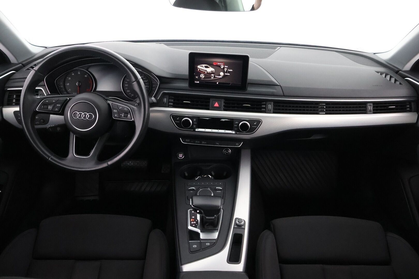 Audi A4 2018 Sedan Business Sport Comfort S line Edition 2,0 TFSI 140 kW S tronic - Suomiauto / Webasto / Vetokoukku / Peruutustutkat / LED / Sporttipenkit / Audi Pre Sense / S Line