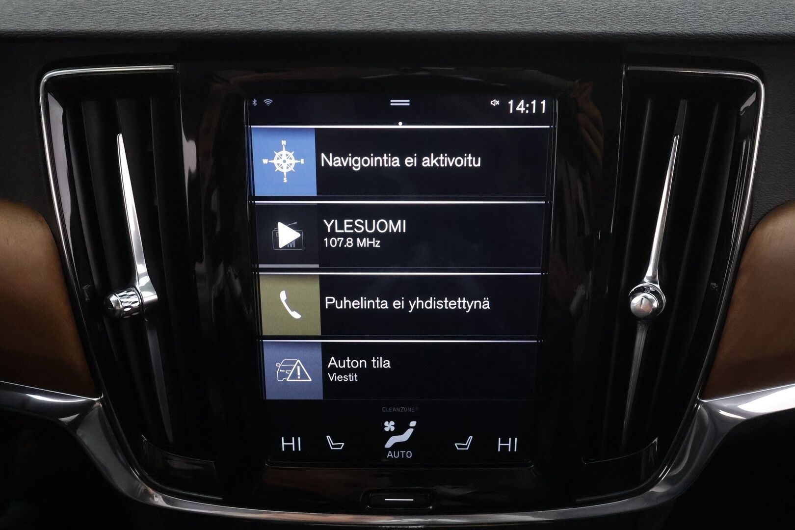 Volvo V90 2018 D3 AWD Business Inscription aut * ACC / P.tutkat / LED / Webasto / Koukku / Muistipenkki / Koukku / KeylessGo * - Suomi-auto / Kahdet renkaat aluvanteilla