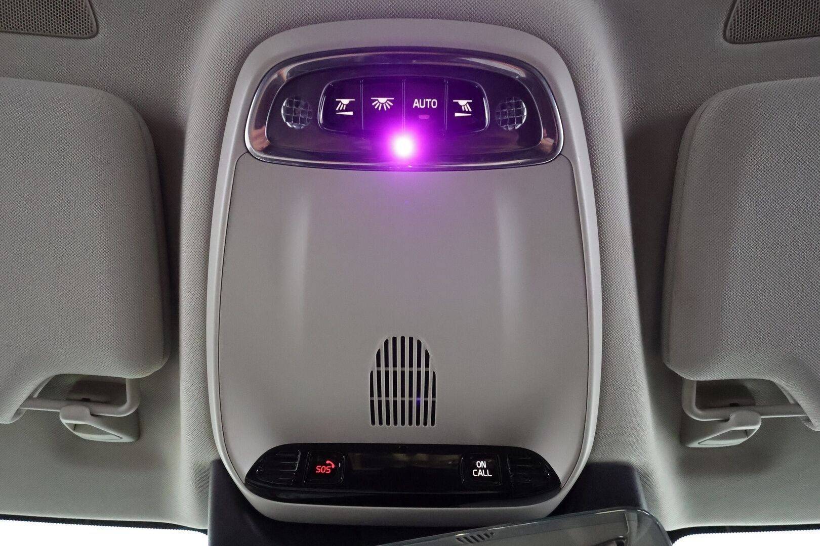 Volvo V90 2018 D3 AWD Business Inscription aut * ACC / P.tutkat / LED / Webasto / Koukku / Muistipenkki / Koukku / KeylessGo * - Suomi-auto / Kahdet renkaat aluvanteilla