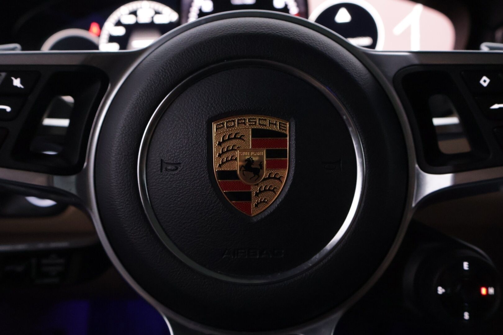 Porsche Cayenne 2019 E-Hybrid *ACC / Panorama / Bose / Ilma-alusta / 360-kamera / Navi / S.koukku / Muistipenkit / Vaaleat nahat!* - Merkkihuollettu! / 2xOEM vanteet / Upea väri! / Soh 88%