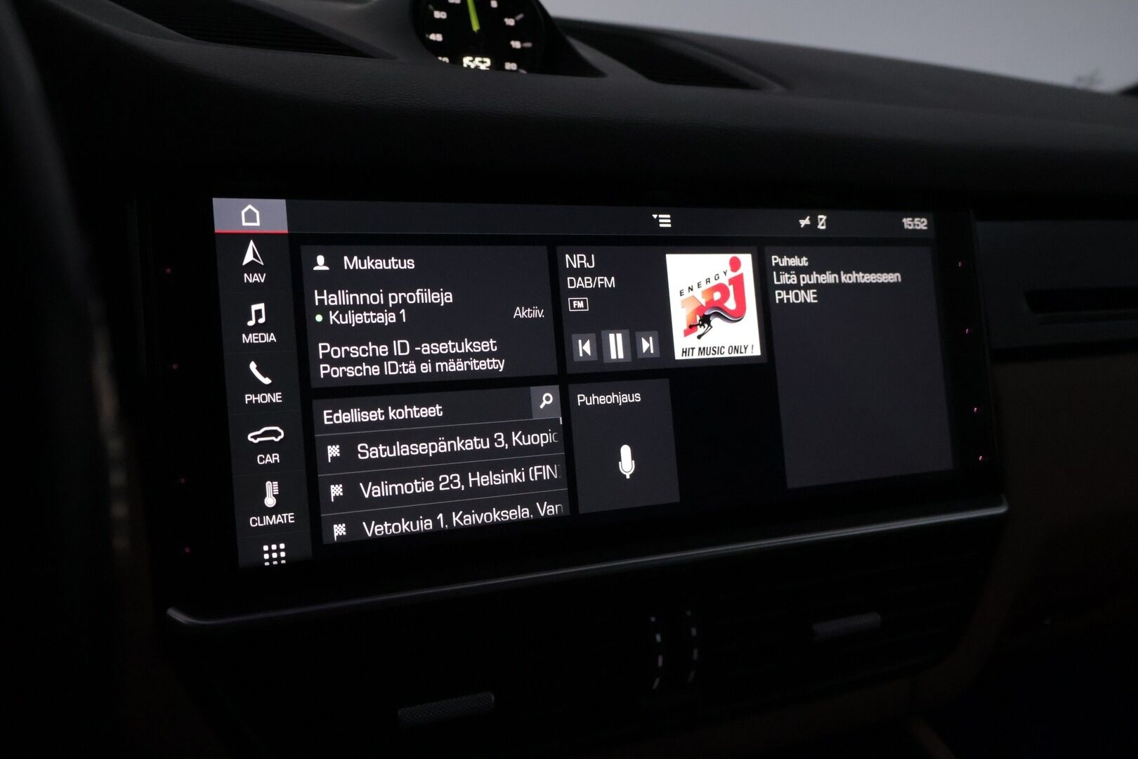 Porsche Cayenne 2019 E-Hybrid *ACC / Panorama / Bose / Ilma-alusta / 360-kamera / Navi / S.koukku / Muistipenkit / Vaaleat nahat!* - Merkkihuollettu! / 2xOEM vanteet / Upea väri! / Soh 88% - HULLUT BLACKWEEK JATKOT - KORKOTARJOUS 2,49%