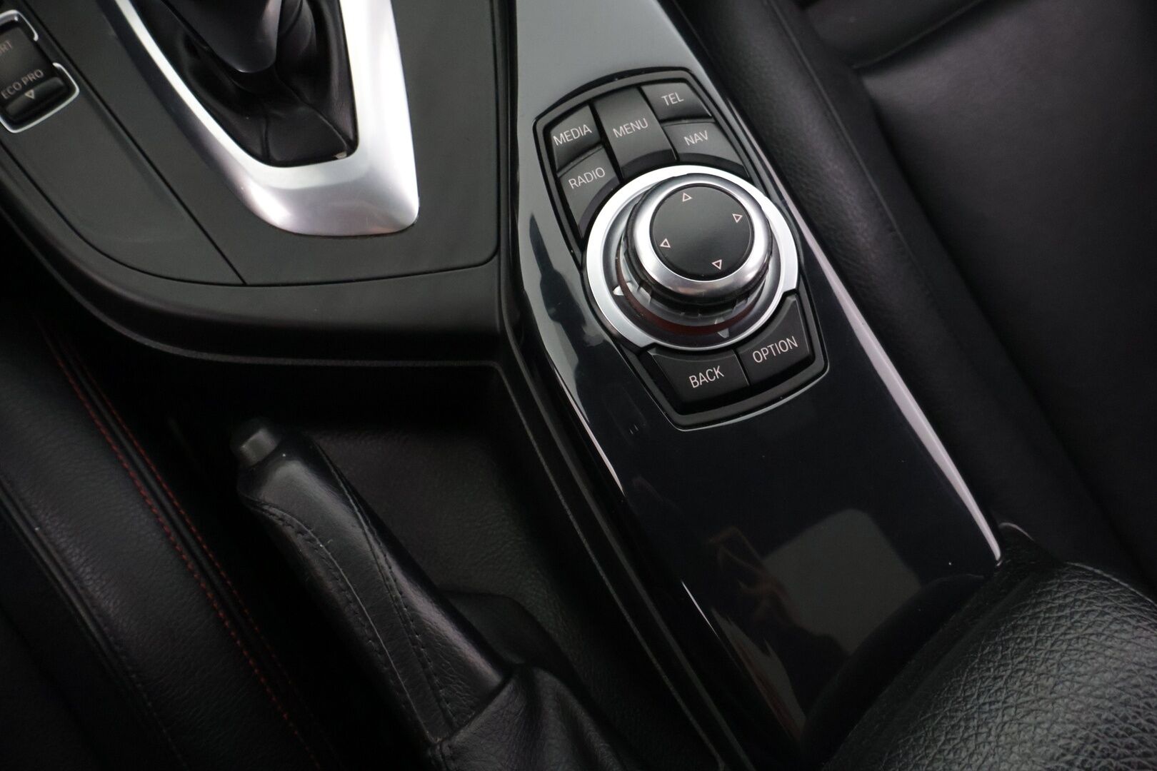 BMW 120 2012 2.0 F20 TwinPower Turbo Business A - *M-sport look / Nahat / Proffanavi / Kattoikkuna / Rattivaihteet / Vakkari*