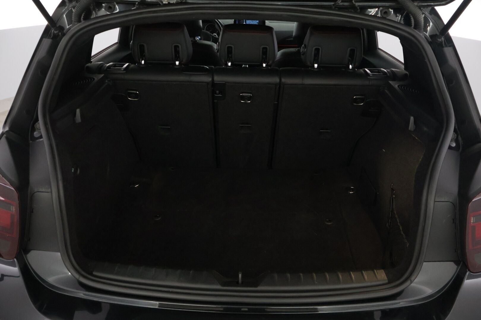 BMW 120 2012 2.0 F20 TwinPower Turbo Business A - *M-sport look / Nahat / Proffanavi / Kattoikkuna / Rattivaihteet / Vakkari*