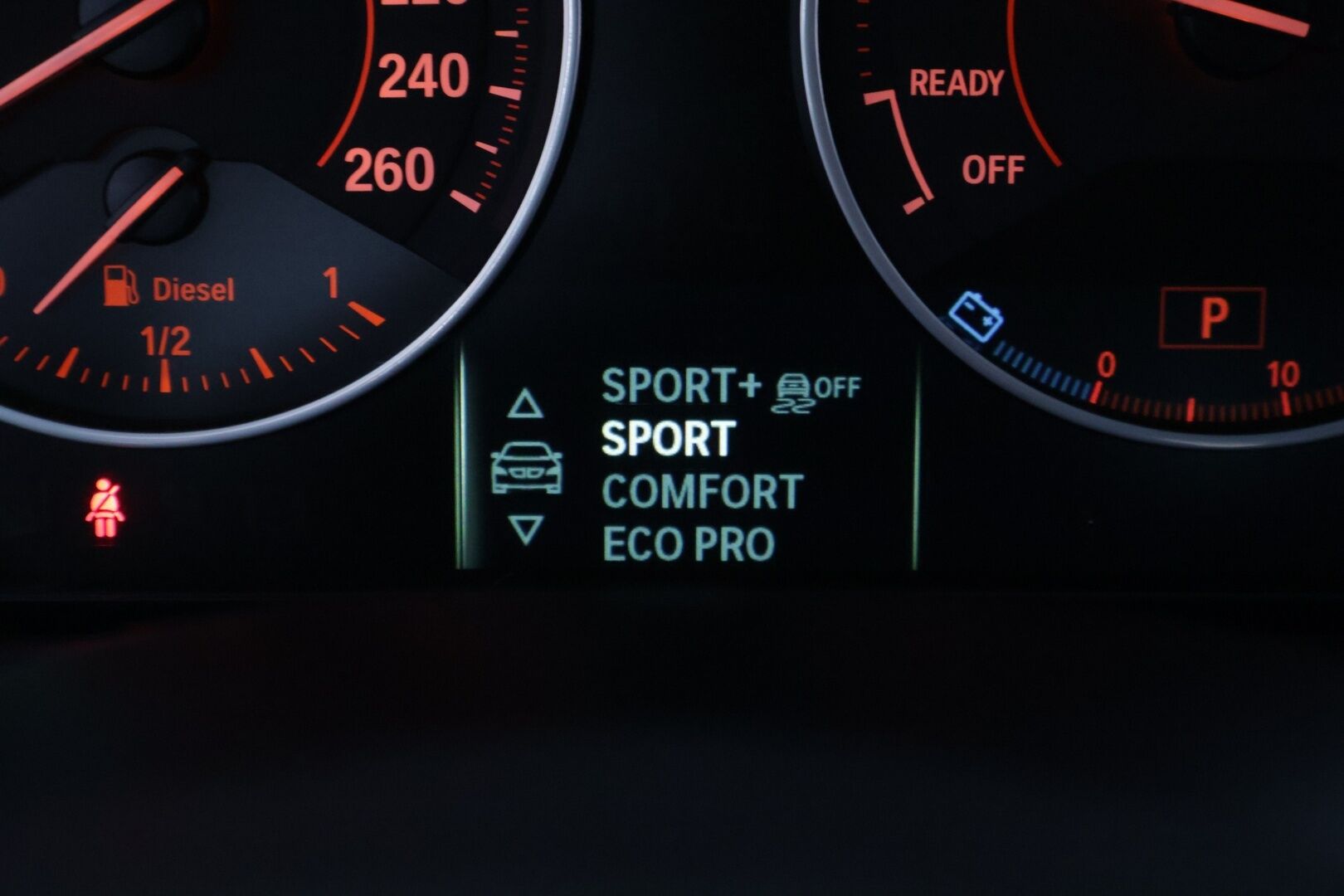BMW 120 2012 2.0 F20 TwinPower Turbo Business A - *M-sport look / Nahat / Proffanavi / Kattoikkuna / Rattivaihteet / Vakkari*