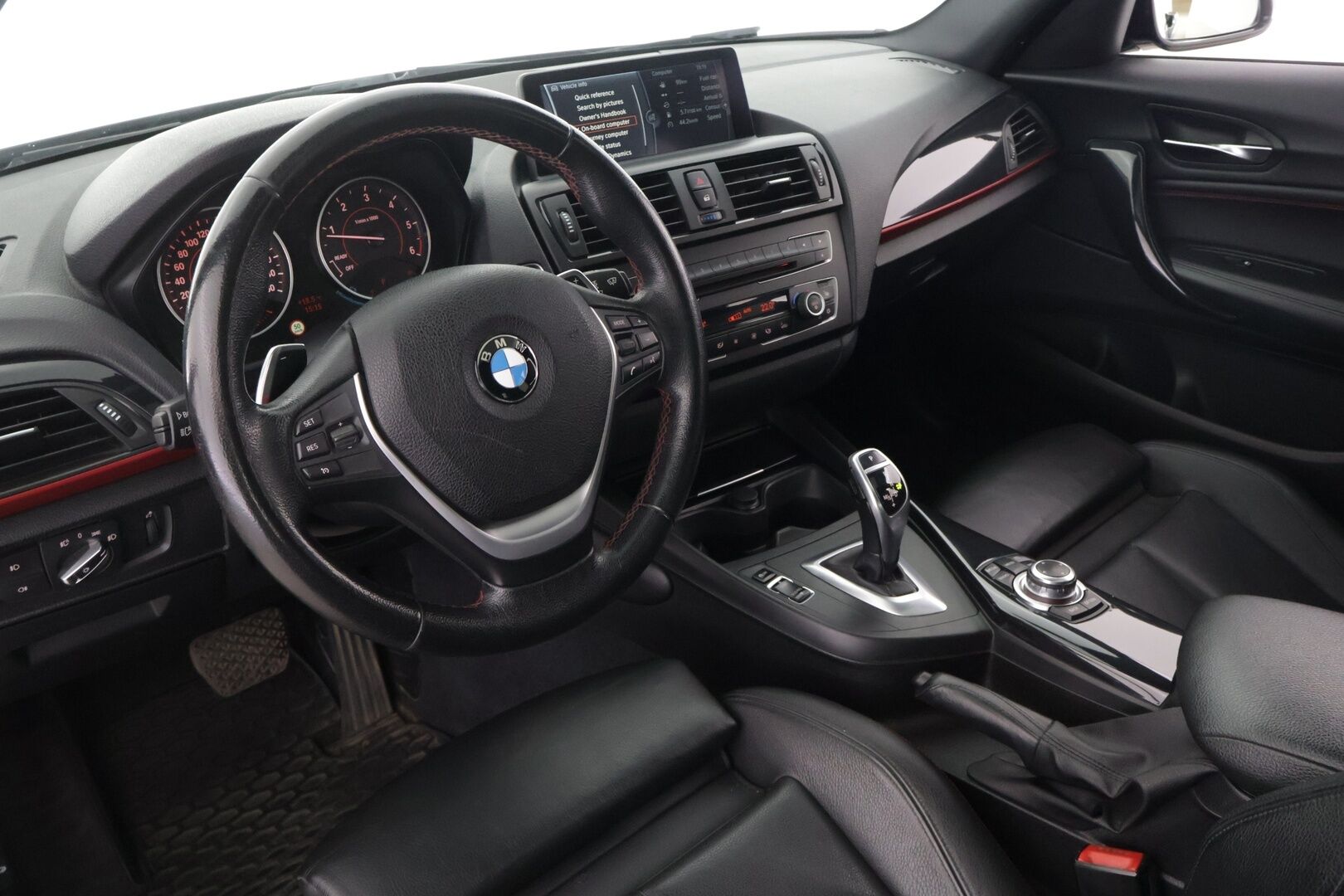BMW 120 2012 2.0 F20 TwinPower Turbo Business A - *M-sport look / Nahat / Proffanavi / Kattoikkuna / Rattivaihteet / Vakkari*