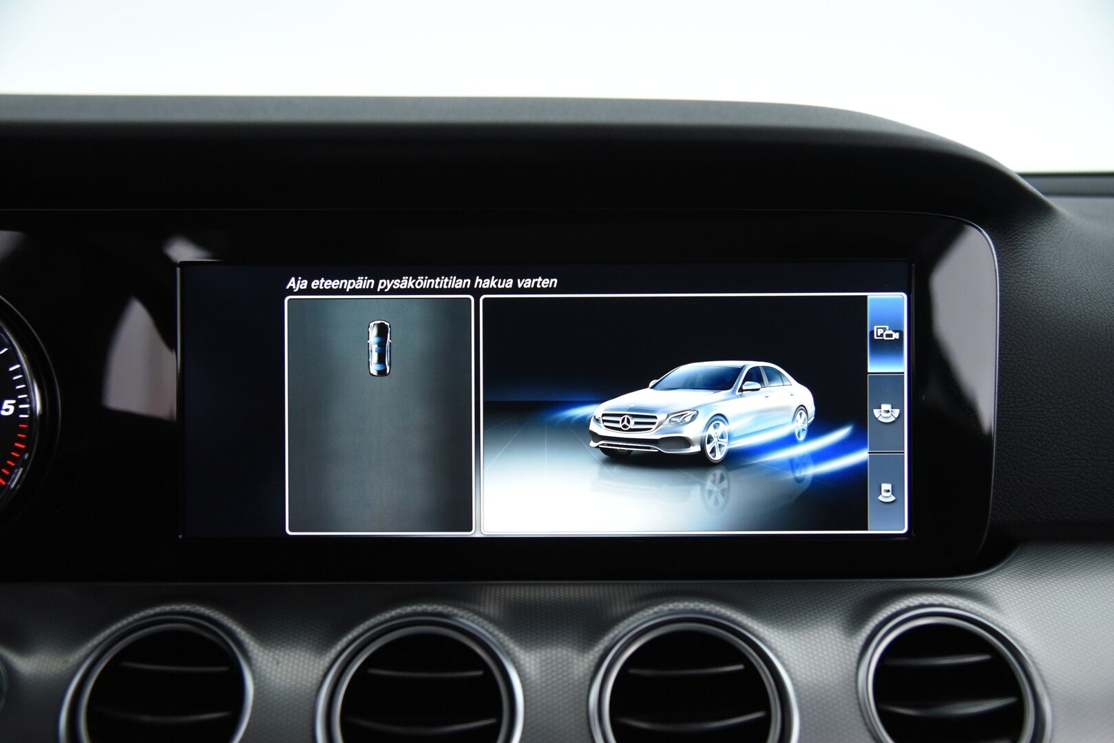 Mercedes-Benz E 2018 200 d A Edition One Business / Suomi-Auto / Adapt.Vak / Lisälämmitin / P-kamera / LED / App-Connect - Mainio Huoltohistoria & Ensiluokkaisesti Ikääntynyt !