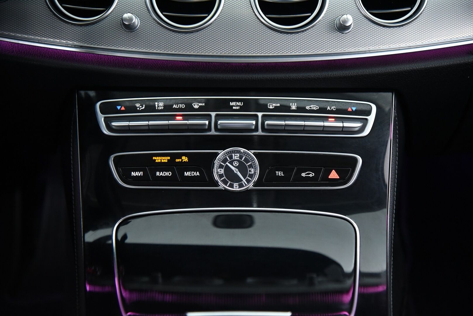 Mercedes-Benz E 2018 200 d A Edition One Business / Suomi-Auto / Adapt.Vak / Lisälämmitin / P-kamera / LED / App-Connect - Mainio Huoltohistoria & Ensiluokkaisesti Ikääntynyt !