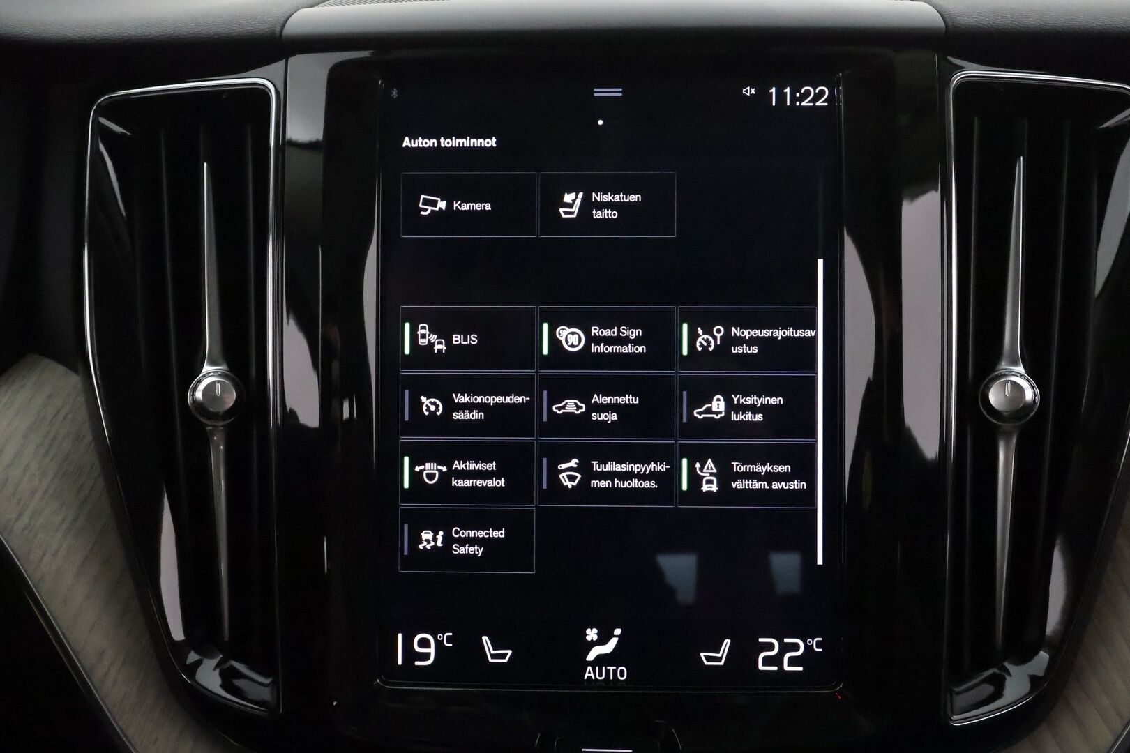 Volvo XC60 2018 T8 AWD Inscription aut **ACC / Ilma-alusta / Full LED / Webasto / Panorama / Muistipenkki / Navi / KeylessGo / Mustat nahat** - 360.Kamera / BLIS / Suomi-auto / Merkkihuollettu - HULLU BLACKWEEK KORKOTARJOUS 2,49%