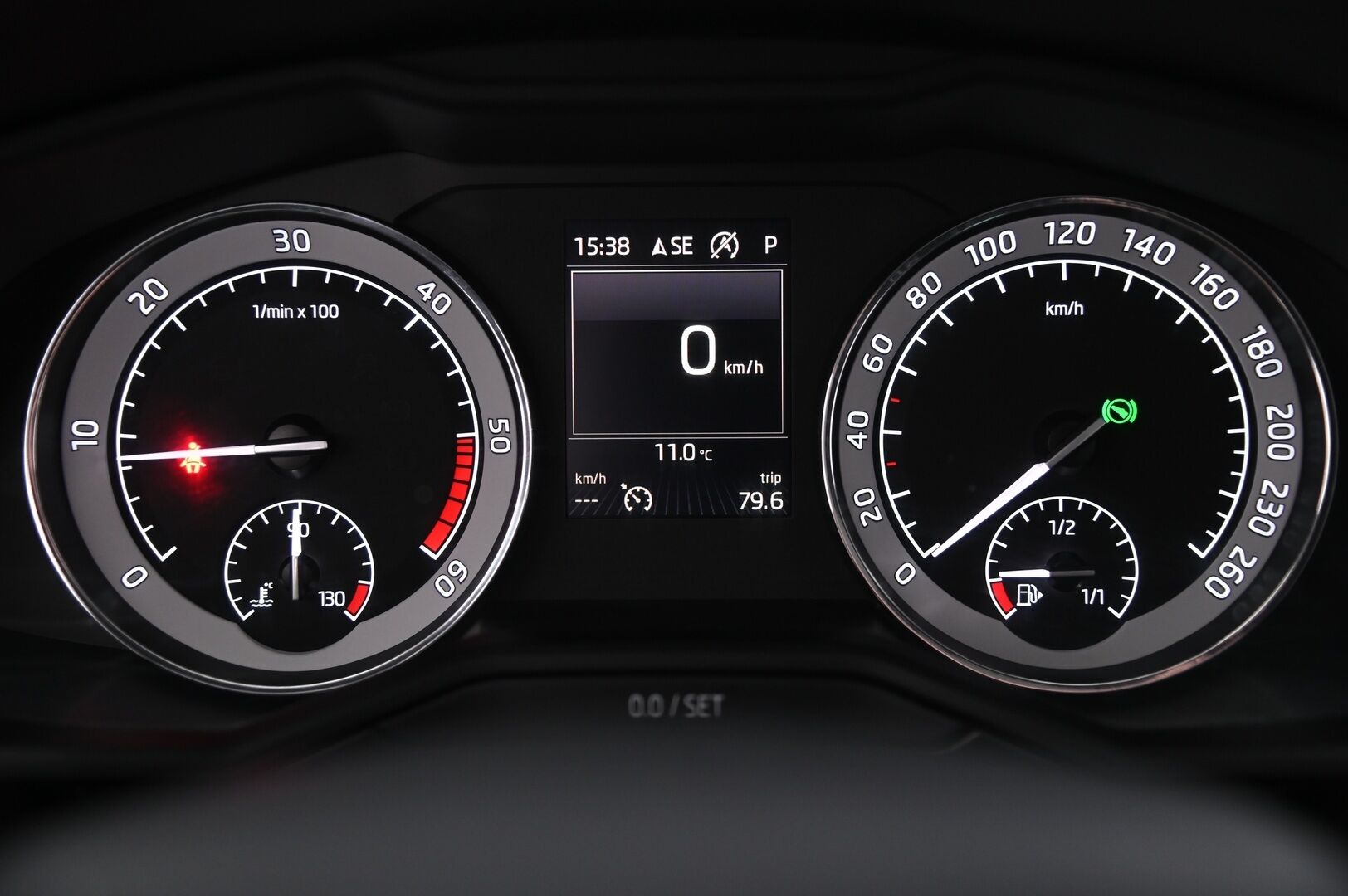 Skoda Superb 2017 Combi 2,0 TDI 190 4x4 L&K DSG Autom - ACC | Webasto | Canton | Muistipenkki | P.kamera | Taittuva koukku | Ambient
