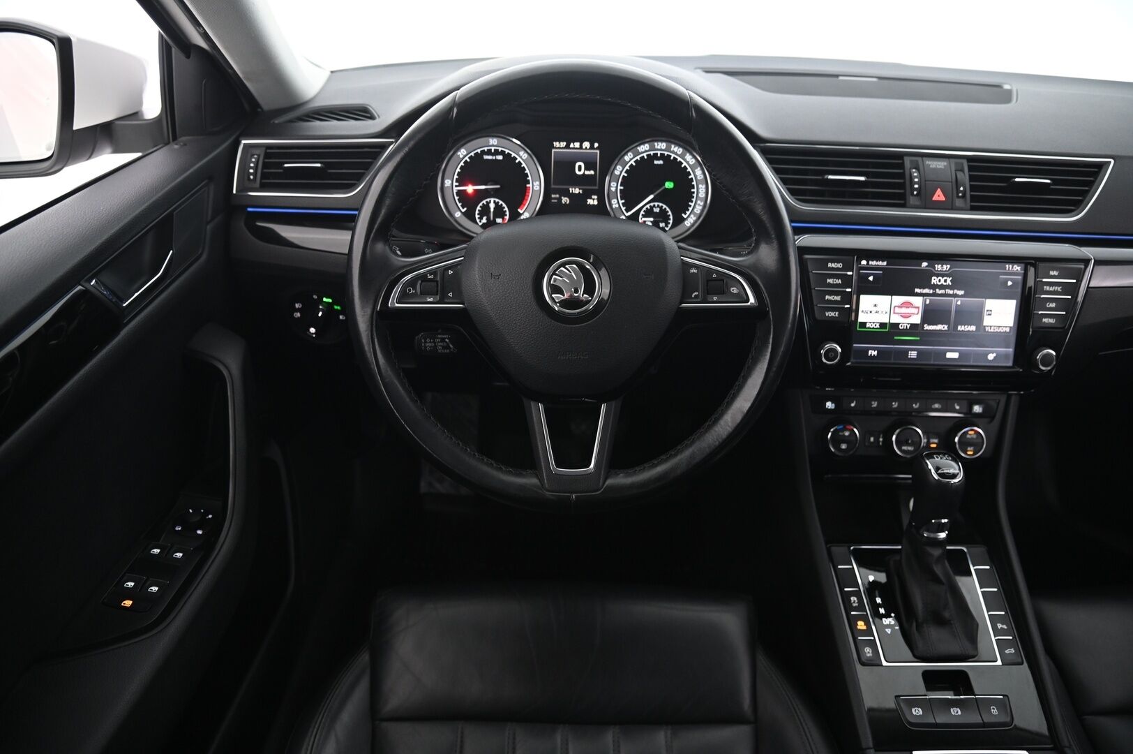 Skoda Superb 2017 Combi 2,0 TDI 190 4x4 L&K DSG Autom - ACC | Webasto | Canton | Muistipenkki | P.kamera | Taittuva koukku | Ambient