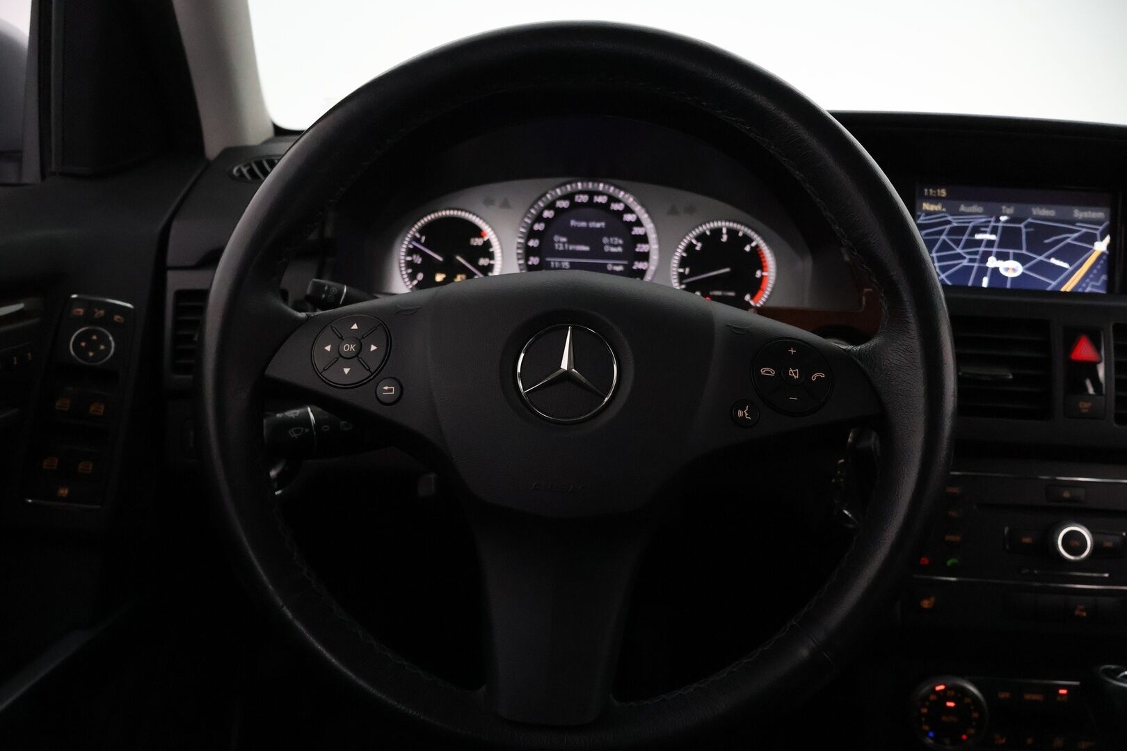 Mercedes-Benz GLK 2010 350 CDI 4Matic A 7g-tronic - PA-lämmitin | Koukku | Muistinahat | Vakkari | NaviTodella hyvät huollot | 2x renkaat 