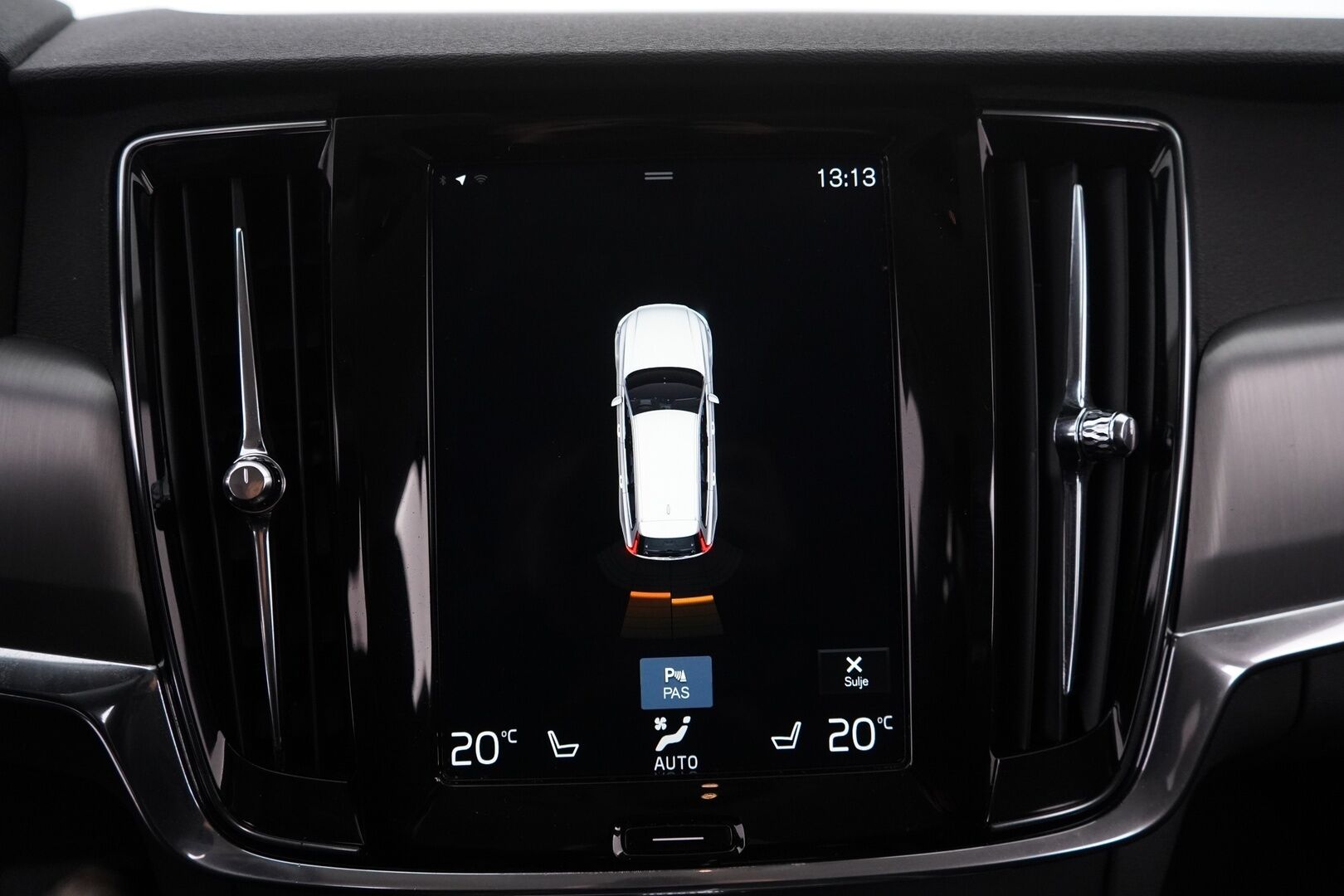 Volvo V90 2018 D4 AWD Momentum aut * ACC / Webasto / VOC / Pilot Assist / Vetokoukku * - Suomi-auto / Jakohihna juuri vaihdettu / Ei AdBlueta