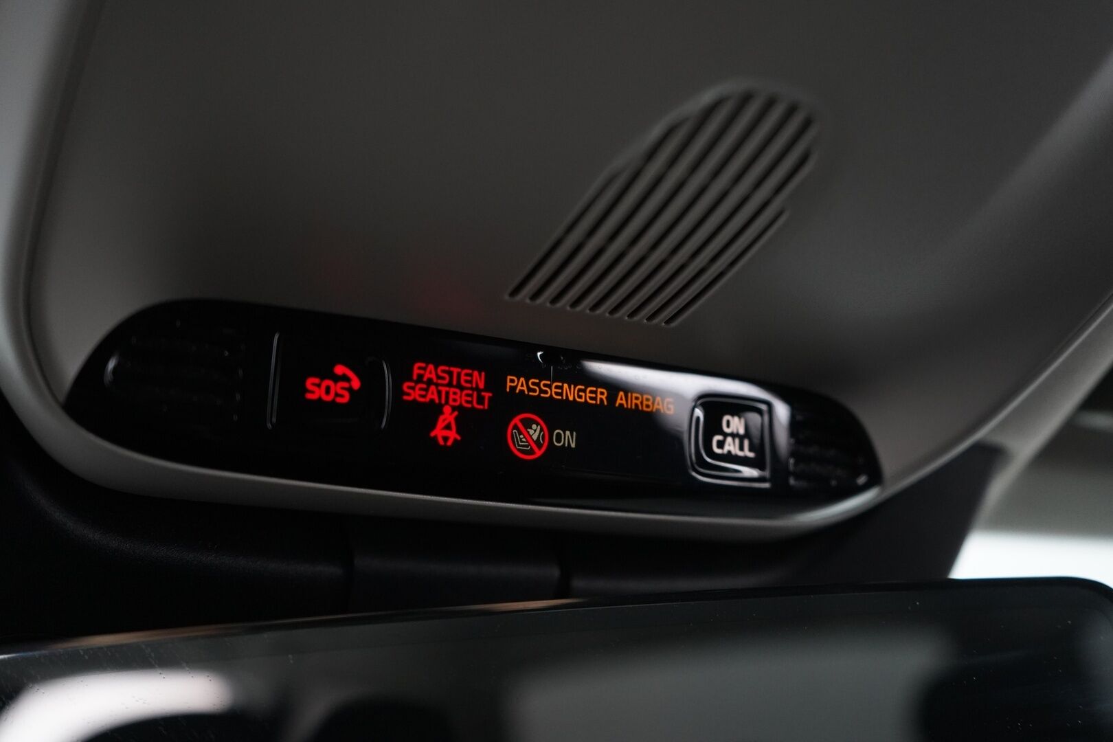 Volvo V90 2018 D4 AWD Momentum aut * ACC / Webasto / VOC / Pilot Assist / Vetokoukku * - Suomi-auto / Jakohihna juuri vaihdettu / Ei AdBlueta