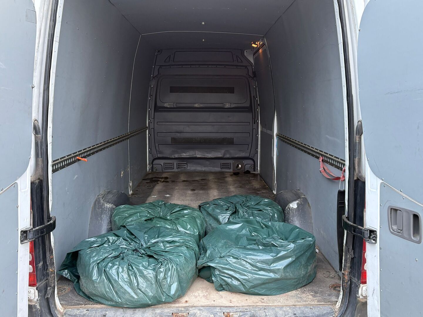 Mercedes-Benz Sprinter 2018 311CDI-3,5/43K pitkä A3 A * Webasto / P-Kamera / Bluetooth * - 2 om. Suomi-Auto / 2x Renkaat / ALV 