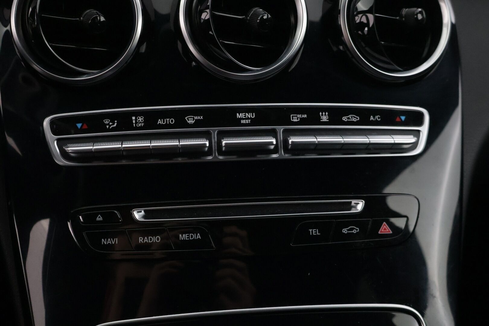 Mercedes-Benz C 2016 C 350 e Farmari (AC) 5ov 1991cm3 A * YritysOutlet - Myydään vain yrityksille * - * YritysOutlet - Myydään vain yrityksille *