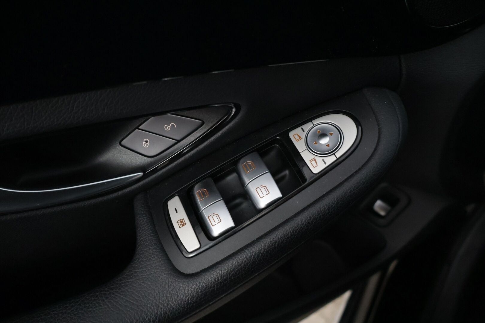 Mercedes-Benz C 2016 C 350 e Farmari (AC) 5ov 1991cm3 A * YritysOutlet - Myydään vain yrityksille * - * YritysOutlet - Myydään vain yrityksille *