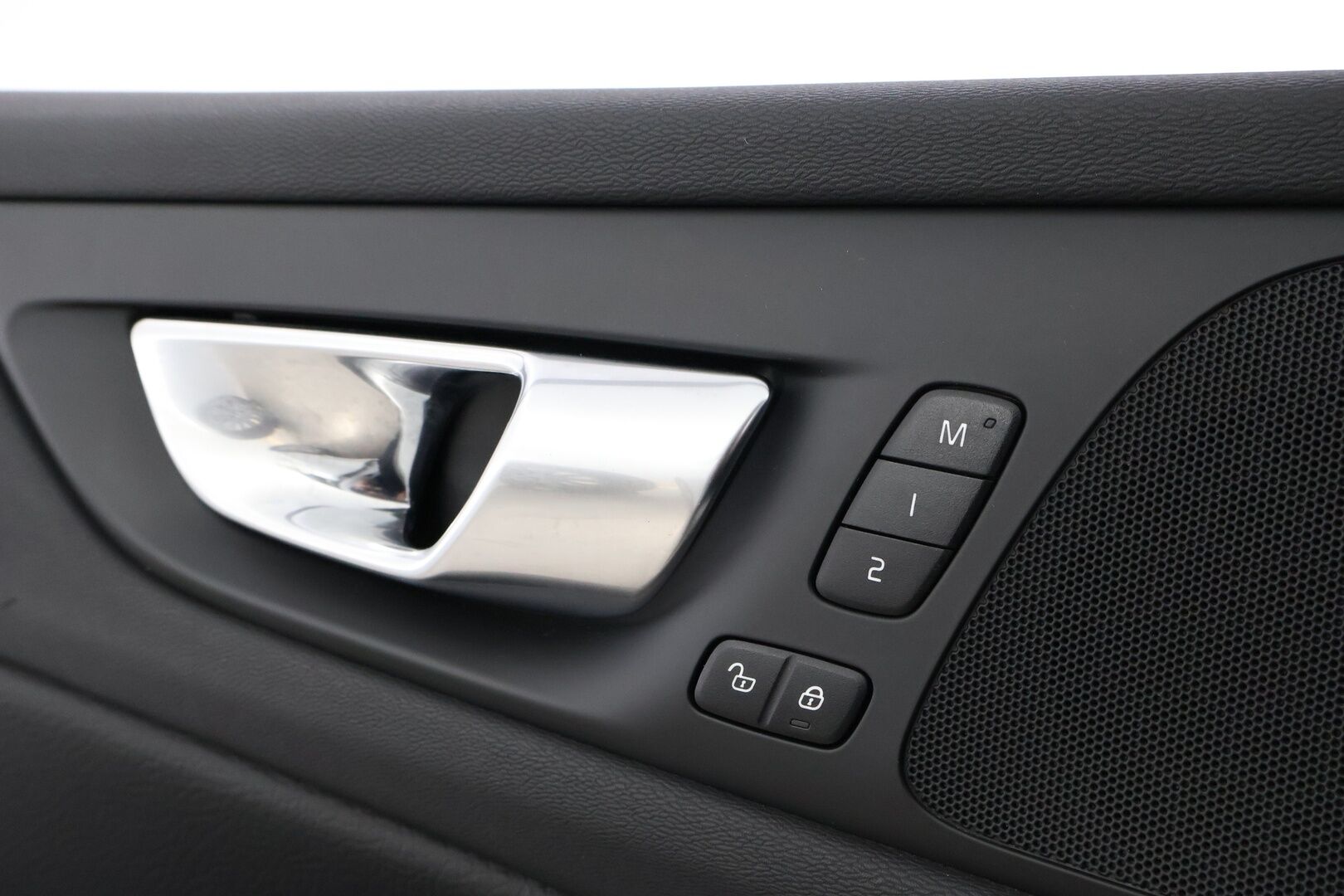 Volvo V60 2021 B3 MHEV Business Inscription aut * Suomiauto / Webasto / Adapt.Vakkari / Nahkasisusta / Peruutuskamera / Vetokoukku - Supervarusteet / Jakopää juuri tehty / Juuri tullut Tampereelle! - HULLUT BLACKWEEK JATKOT - KORKOTARJOUS 2,49%