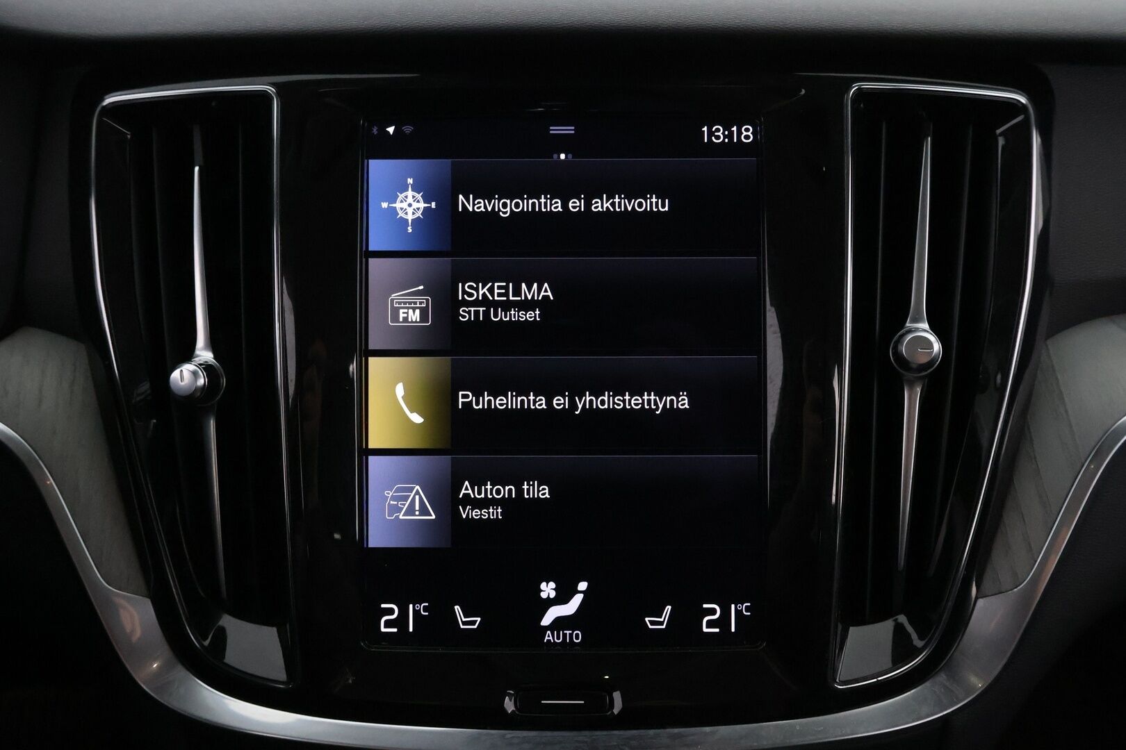 Volvo V60 2021 B3 MHEV Business Inscription aut * Suomiauto / Webasto / Adapt.Vakkari / Nahkasisusta / Peruutuskamera / Vetokoukku - Supervarusteet / Jakopää juuri tehty / Juuri tullut Tampereelle! - HULLUT BLACKWEEK JATKOT - KORKOTARJOUS 2,49%