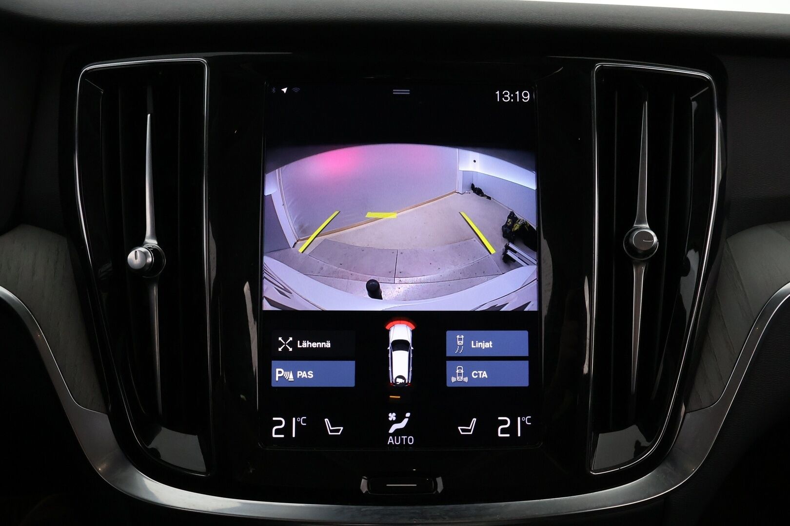 Volvo V60 2021 B3 MHEV Business Inscription aut * Suomiauto / Webasto / Adapt.Vakkari / Nahkasisusta / Peruutuskamera / Vetokoukku - Supervarusteet / Jakopää juuri tehty / Juuri tullut Tampereelle! - HULLUT BLACKWEEK JATKOT - KORKOTARJOUS 2,49%