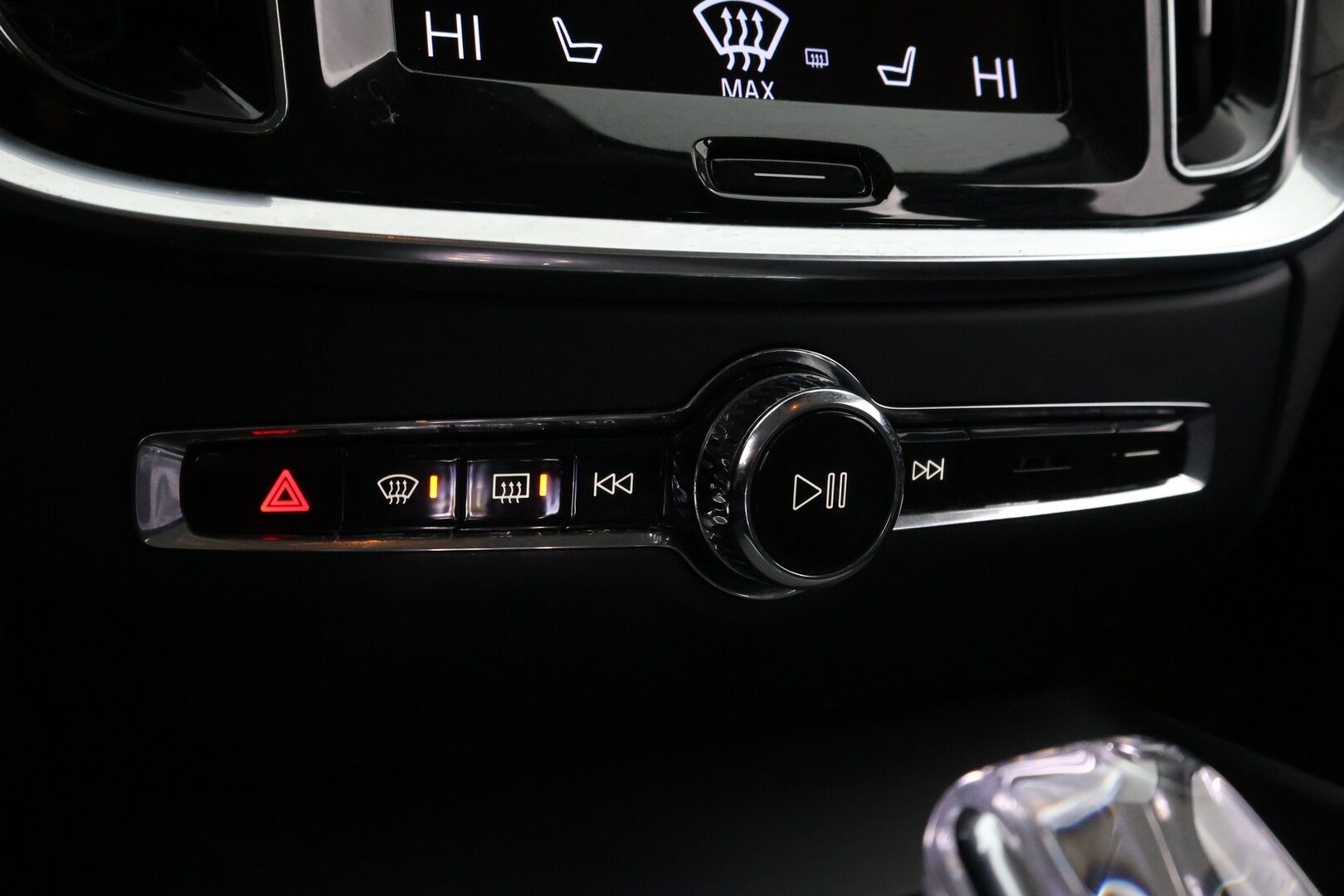 Volvo V60 2021 B3 MHEV Business Inscription aut * Suomiauto / Webasto / Adapt.Vakkari / Nahkasisusta / Peruutuskamera / Vetokoukku - Supervarusteet / Jakopää juuri tehty / Juuri tullut Tampereelle! - HULLUT BLACKWEEK JATKOT - KORKOTARJOUS 2,49%