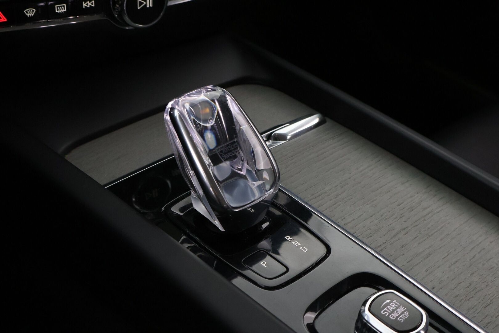 Volvo V60 2021 B3 MHEV Business Inscription aut * Suomiauto / Webasto / Adapt.Vakkari / Nahkasisusta / Peruutuskamera / Vetokoukku - Supervarusteet / Jakopää juuri tehty / Juuri tullut Tampereelle! - HULLUT BLACKWEEK JATKOT - KORKOTARJOUS 2,49%