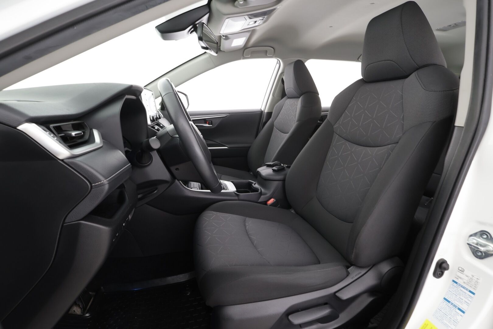 Toyota RAV4 2021 2,0 VVT-iE AWD Active * ACC / Webasto / Koukku / LED / Keyless / Navi * - 1.Om Suomi-auto / Kahdet Renkaat / Merkkihuollettu