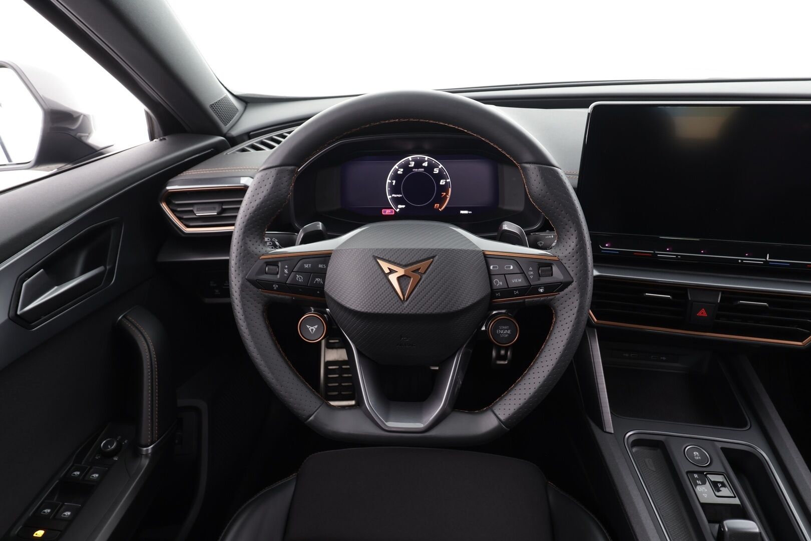 Cupra Formentor 2021 VZ 2,0 TSI 228 kW 4Drive DSG * Lohkolämmitin / ACC / LED / P.Kamera / Sportpenkit / Navi / Kaistavahti / Keyless * - Suomi-auto / Kahdet renkaat / Merkkihuollettu!